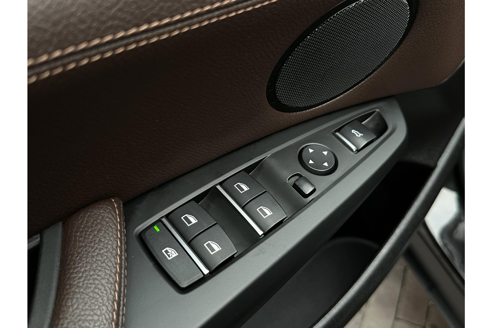 BMW X3 sDrive20i Centennial High Executive 2017 Saphirschwarz metallic 18