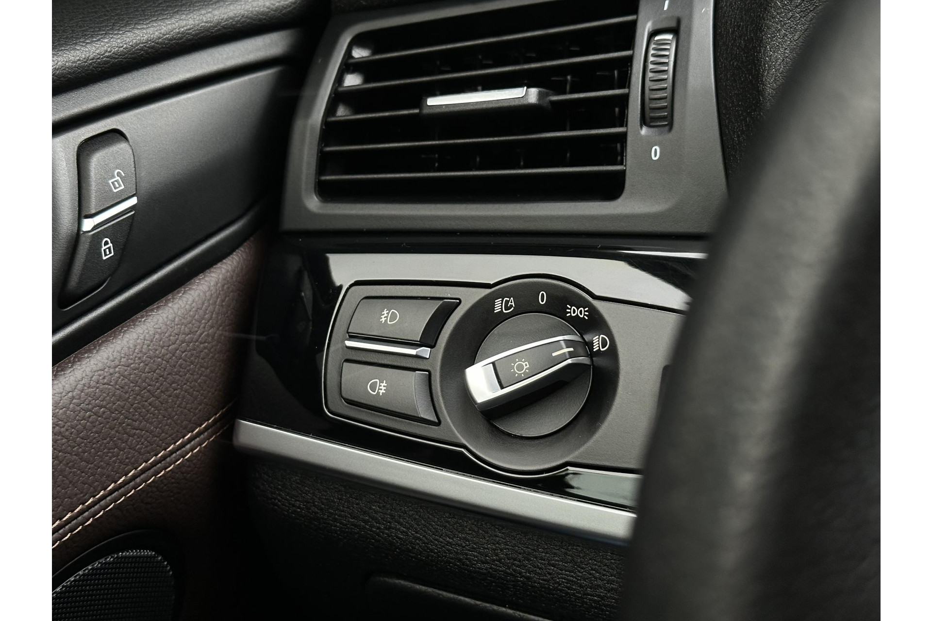 BMW X3 sDrive20i Centennial High Executive 2017 Saphirschwarz metallic 20