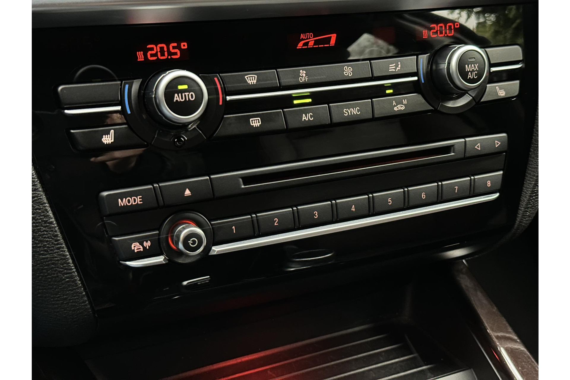 BMW X3 sDrive20i Centennial High Executive 2017 Saphirschwarz metallic 26