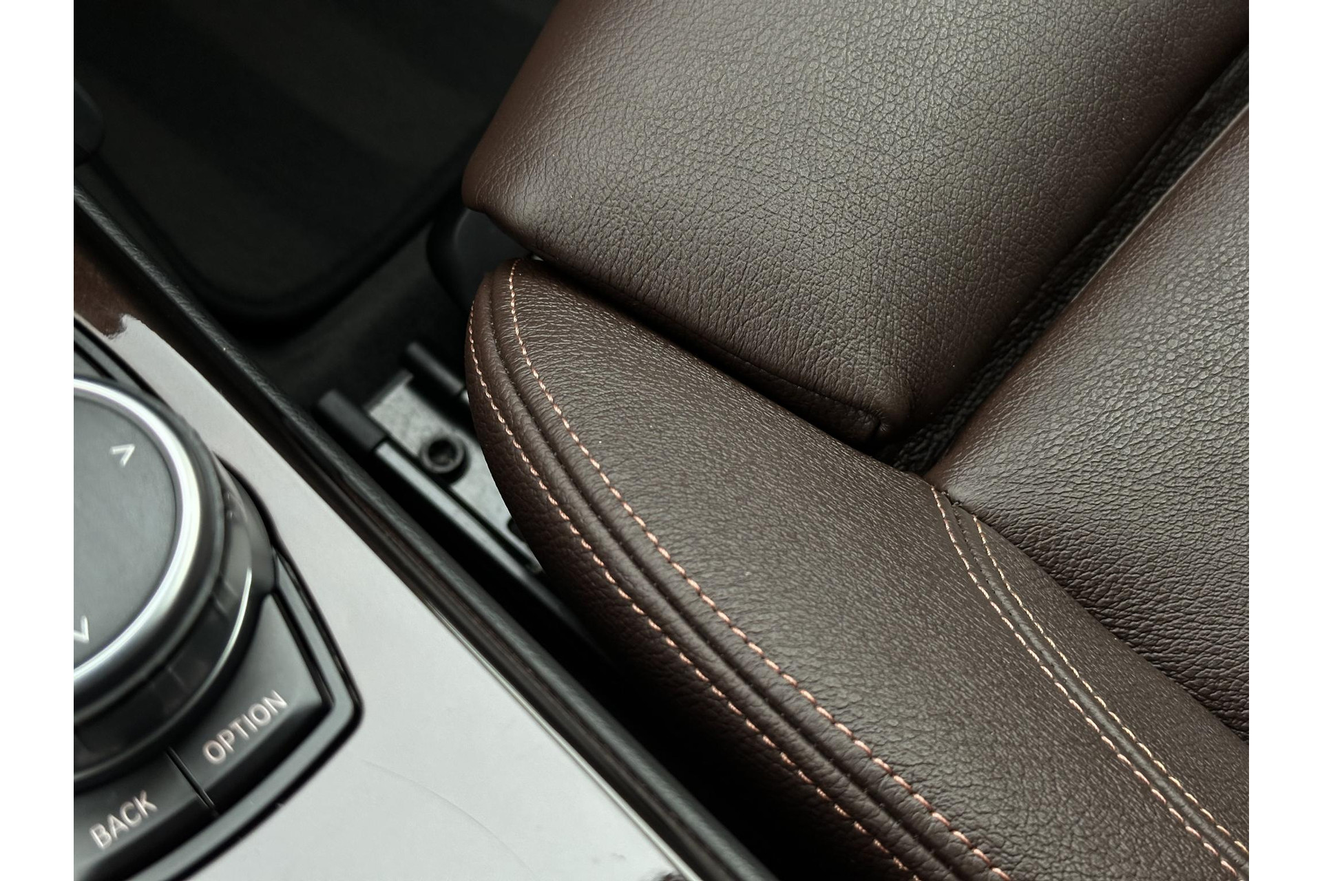 BMW X3 sDrive20i Centennial High Executive 2017 Saphirschwarz metallic 34