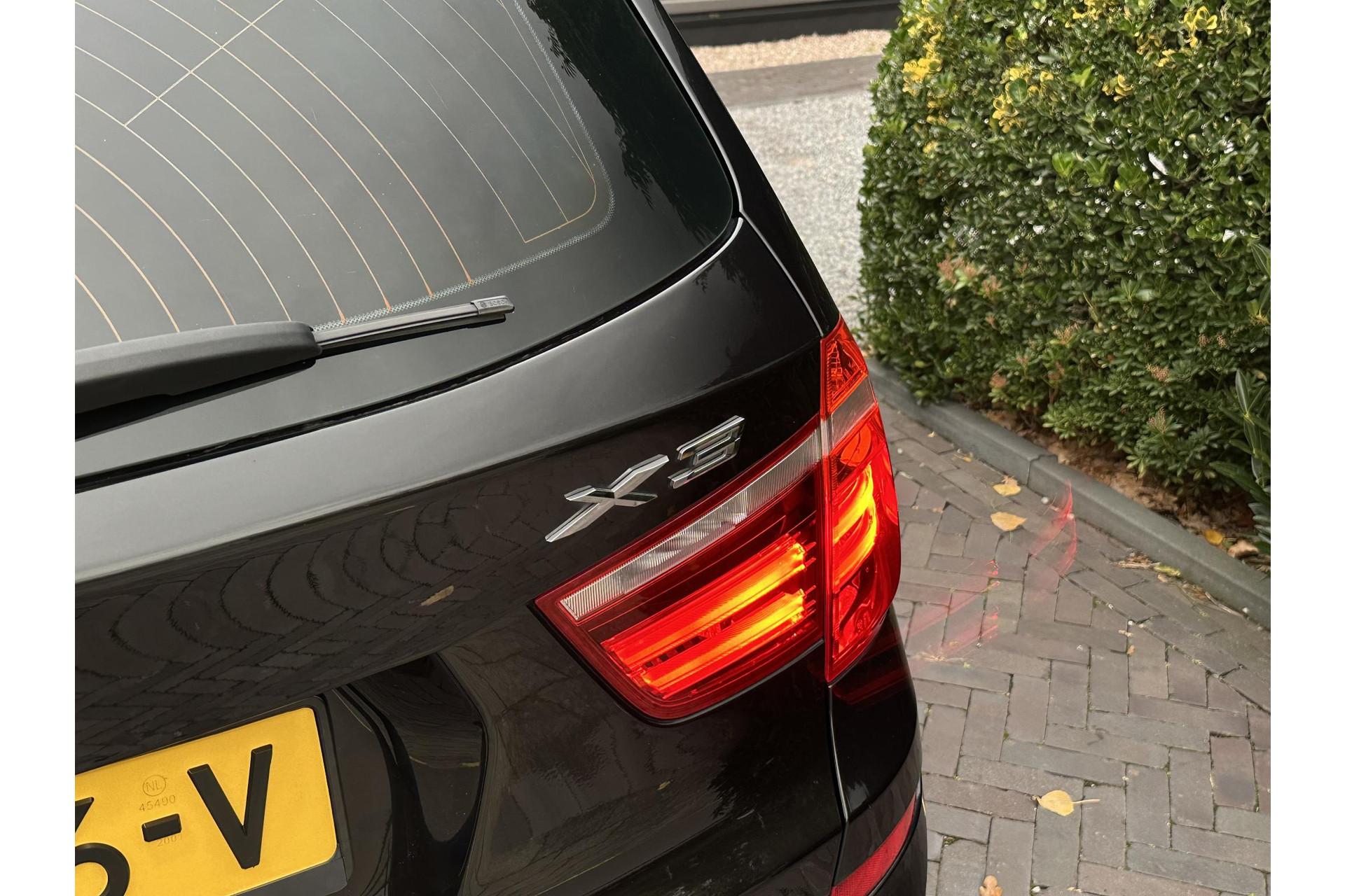 BMW X3 sDrive20i Centennial High Executive 2017 Saphirschwarz metallic 36