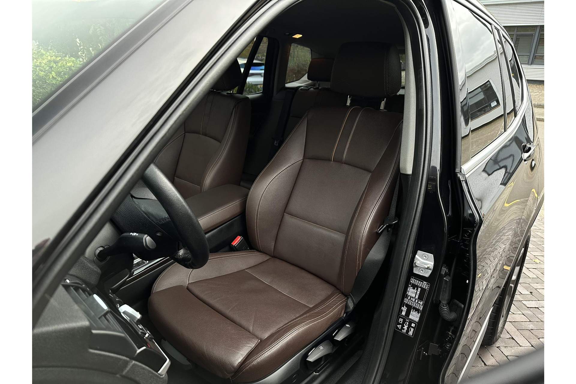 BMW X3 sDrive20i Centennial High Executive 2017 Saphirschwarz metallic 4