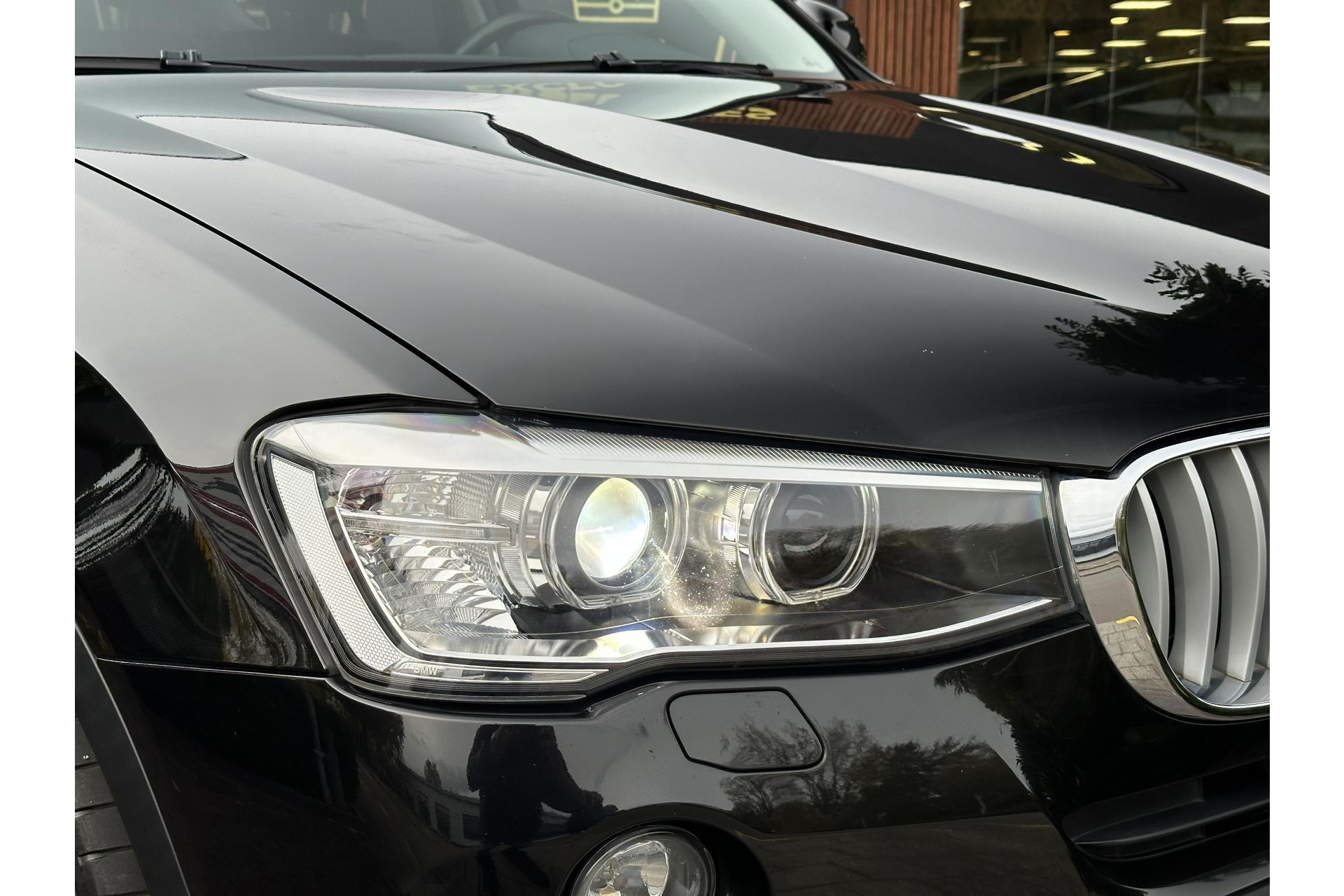 BMW X3 sDrive20i Centennial High Executive 2017 Saphirschwarz metallic 6