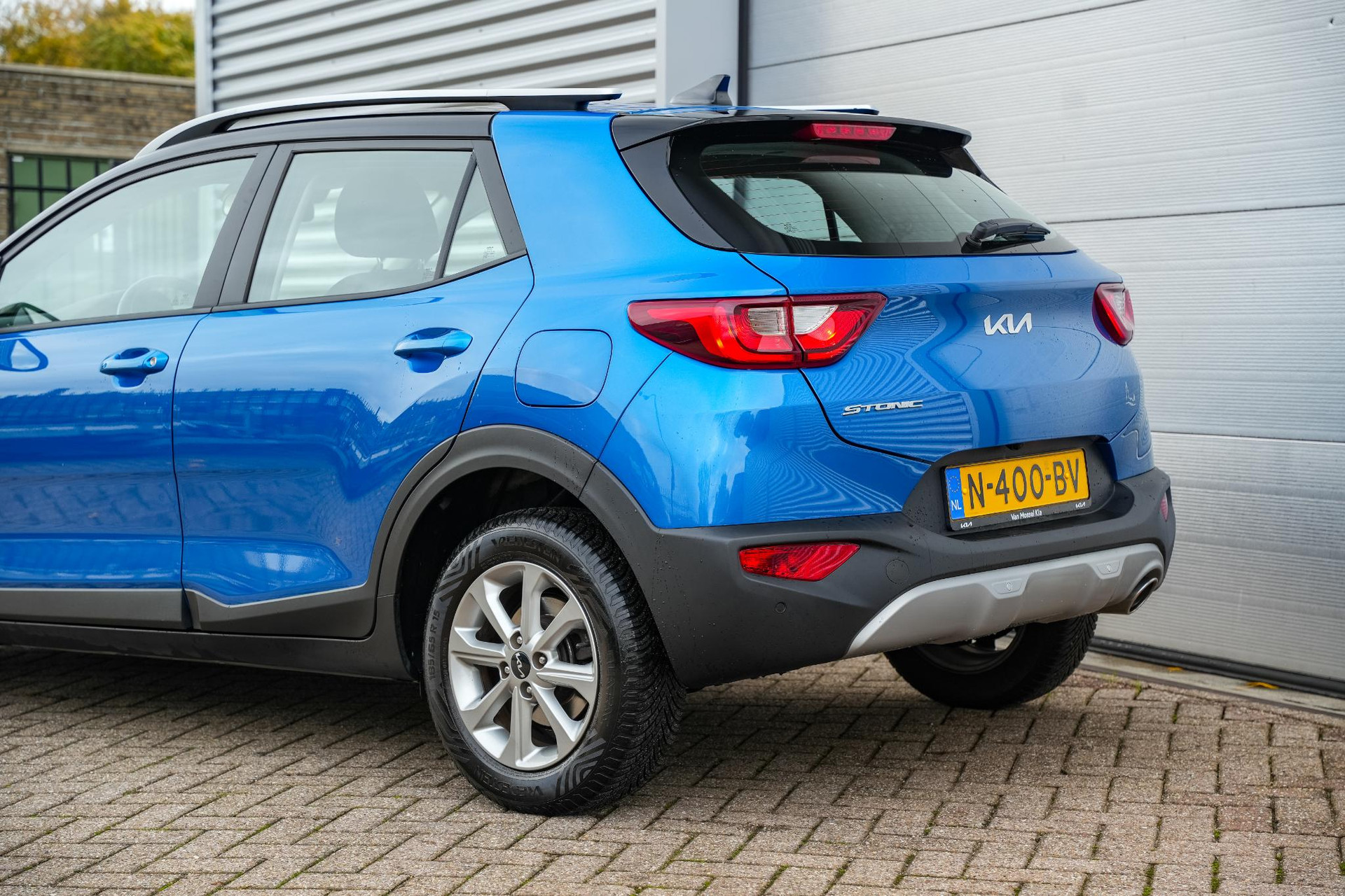 Kia Stonic 1.0 T-GDi MHEV DynamicLine 2021 (bsp) sporty blue/black m 28
