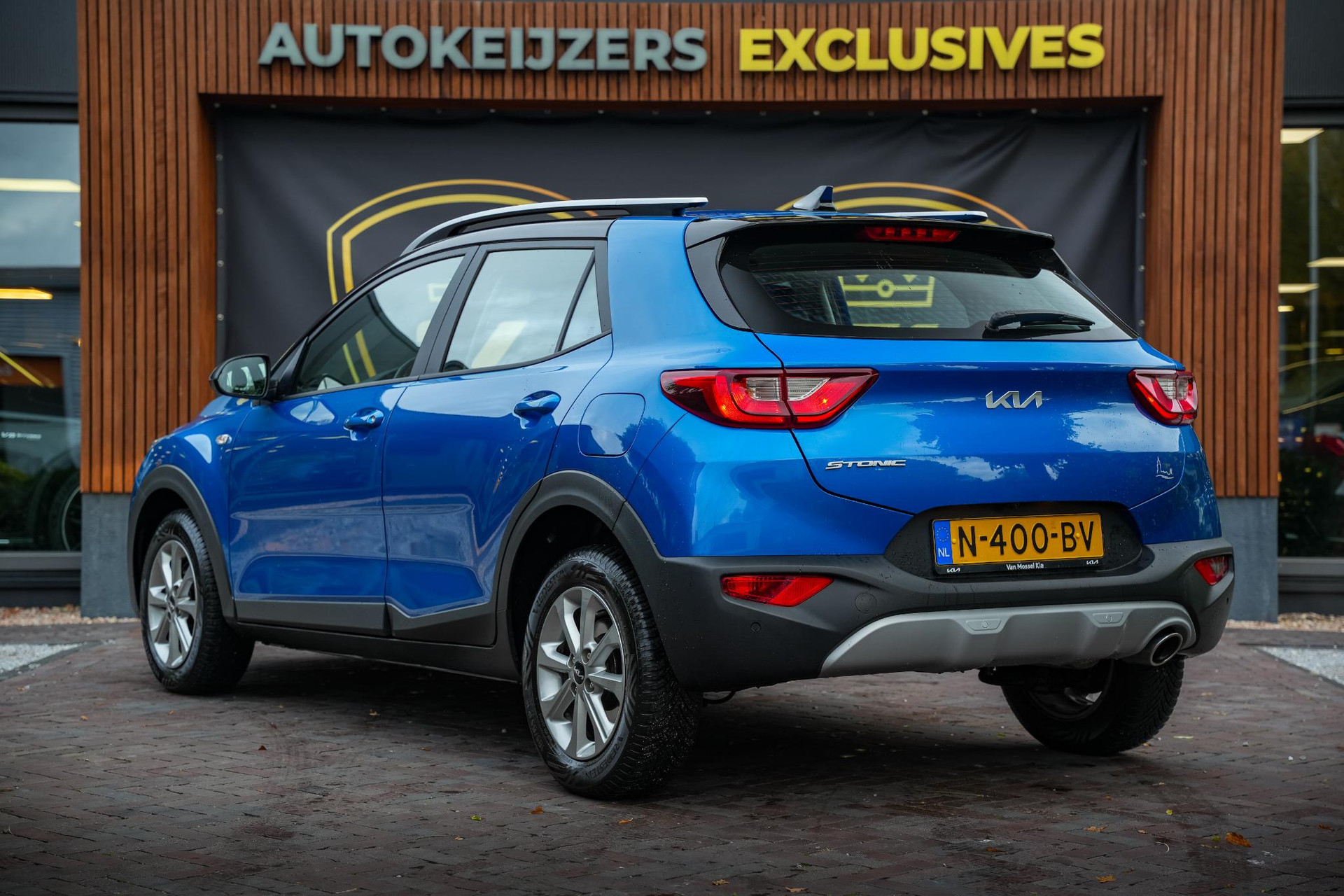 Kia Stonic 1.0 T-GDi MHEV DynamicLine 2021 (bsp) sporty blue/black m 9