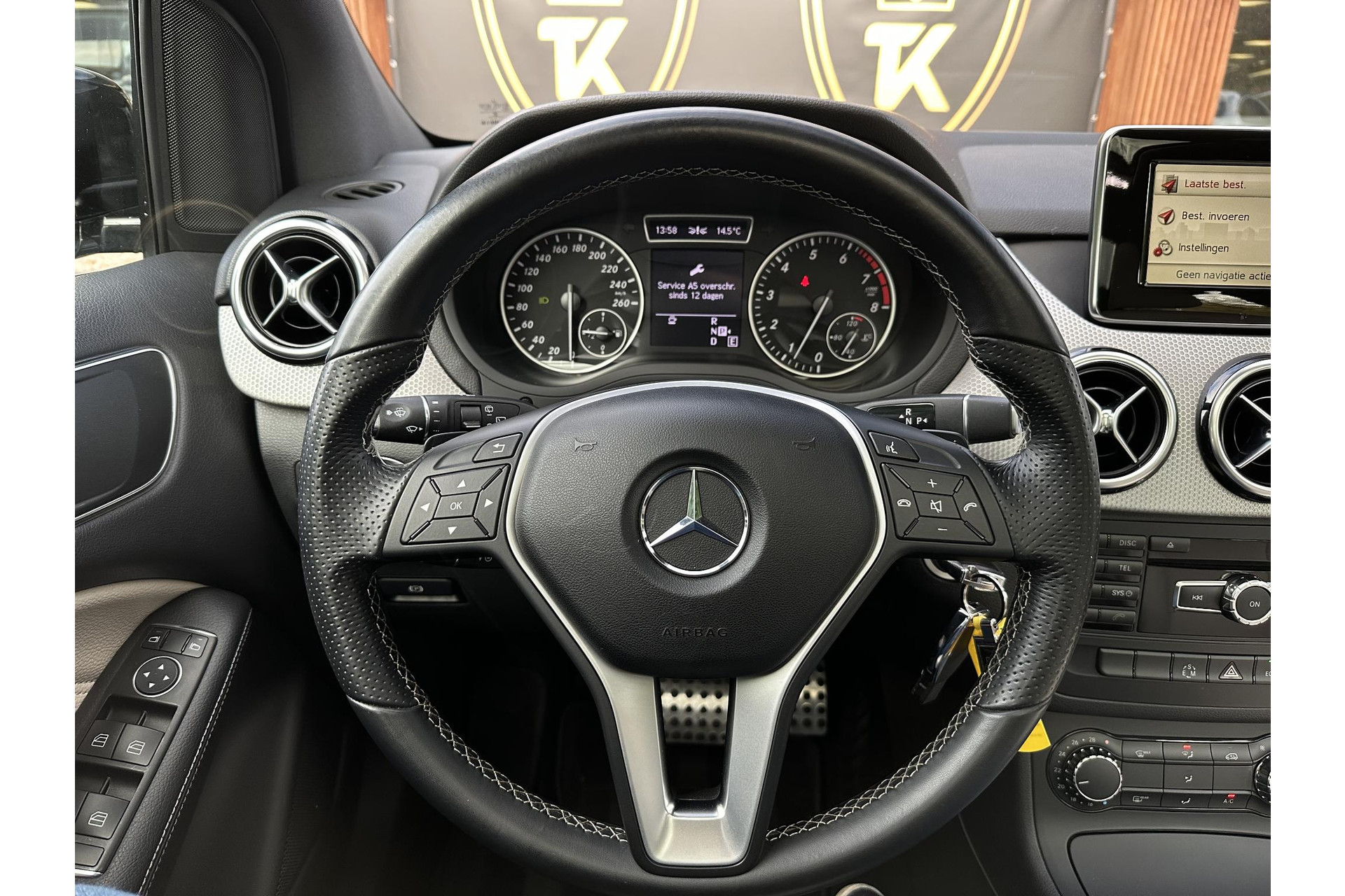 Mercedes-Benz B-Klasse 200 Ambition 2012 KOSMOSBLACK - MET. (191U) 15