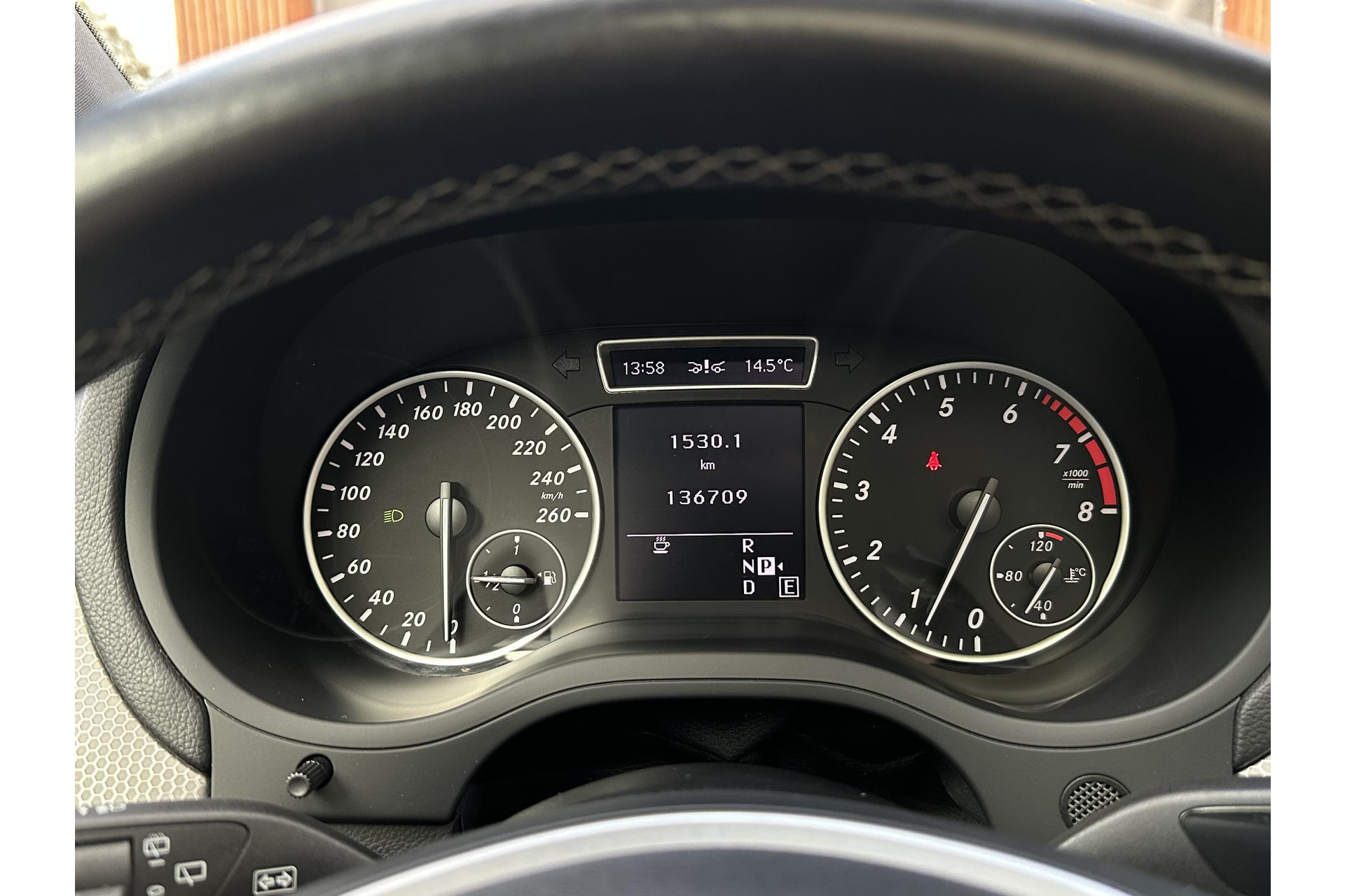 Mercedes-Benz B-Klasse 200 Ambition 2012 KOSMOSBLACK - MET. (191U) 19