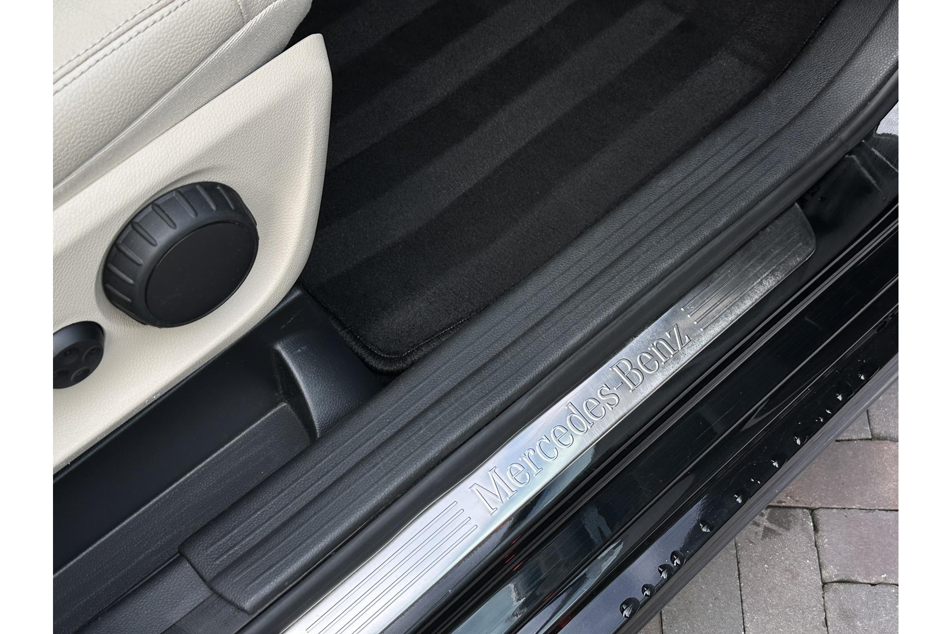 Mercedes-Benz B-Klasse 200 Ambition 2012 KOSMOSBLACK - MET. (191U) 29