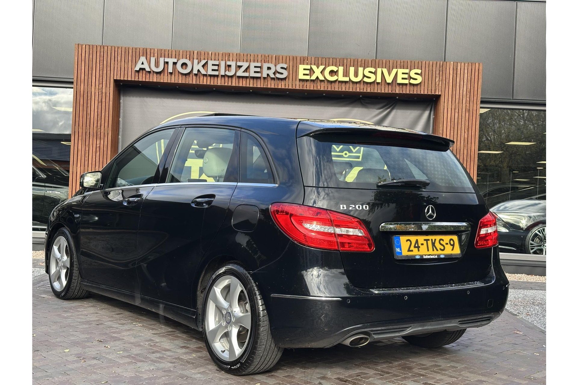 Mercedes-Benz B-Klasse 200 Ambition 2012 KOSMOSBLACK - MET. (191U) 7