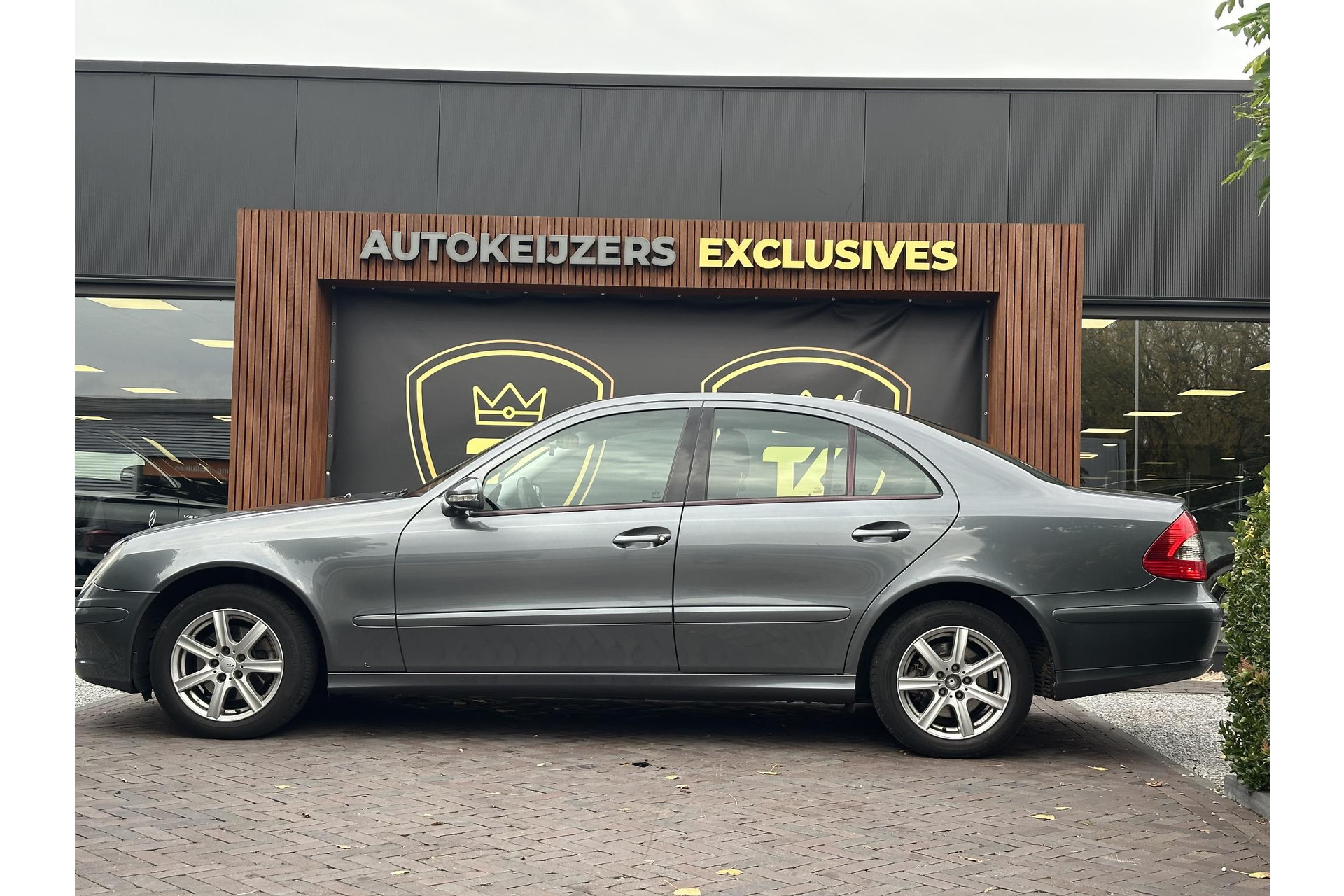 Mercedes-Benz E-Klasse 280 CDI Classic 2007 FLINTGRAY - METALLIC PAINT (368U) 5