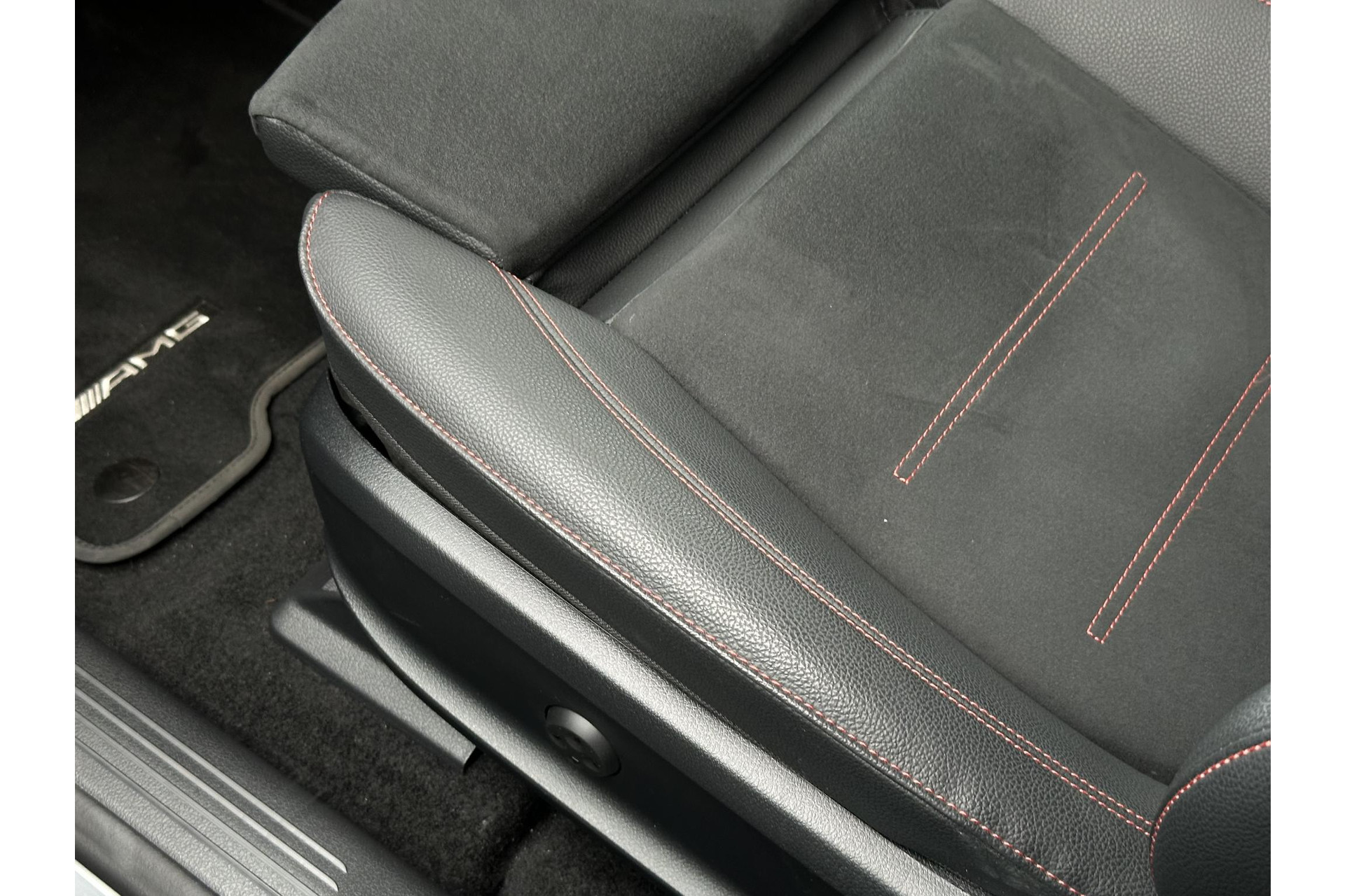 Mercedes-Benz EQB 250+ AMG Line 7p. 71 kWh 2025  16