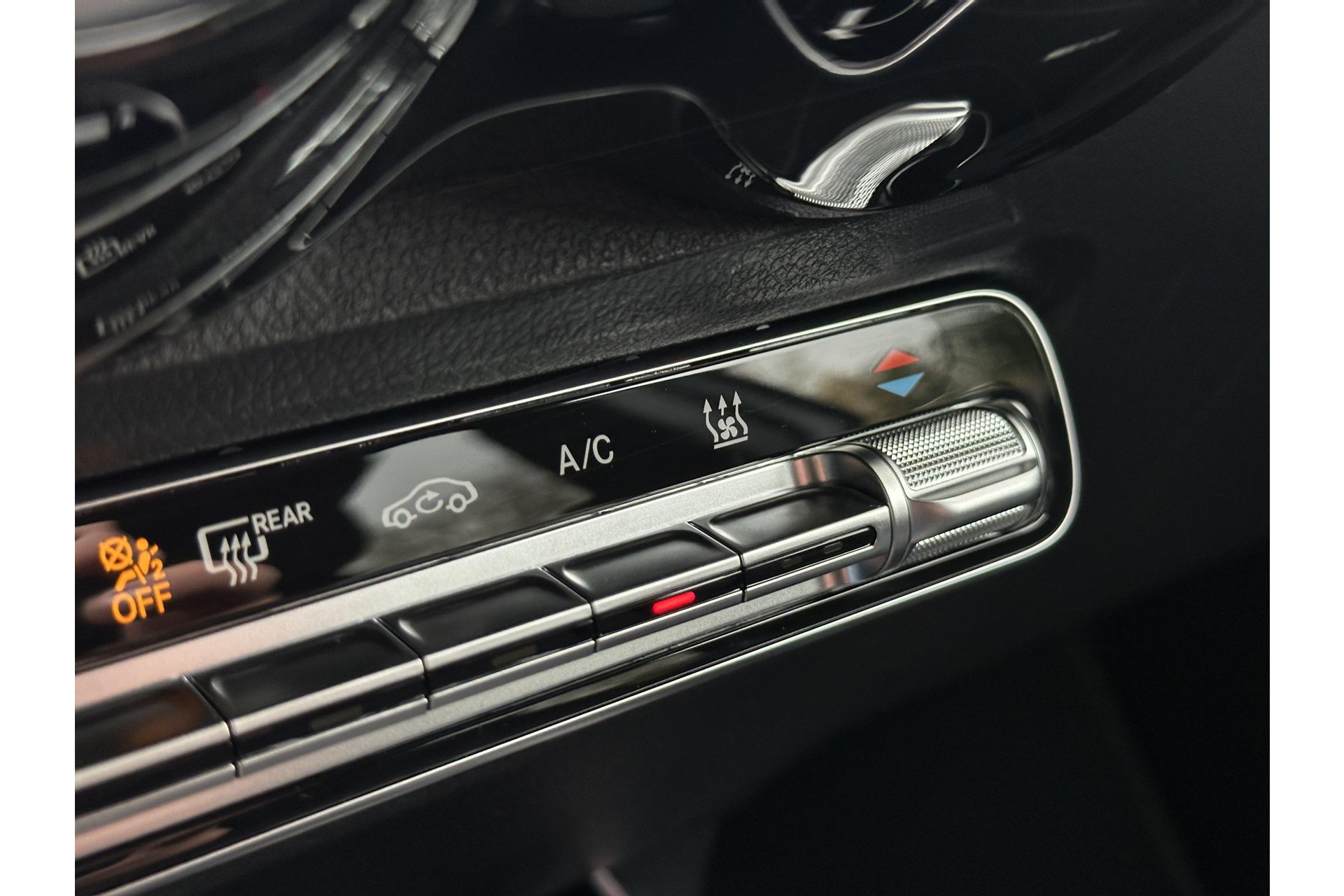 Mercedes-Benz EQB 250+ AMG Line 7p. 71 kWh 2025  31