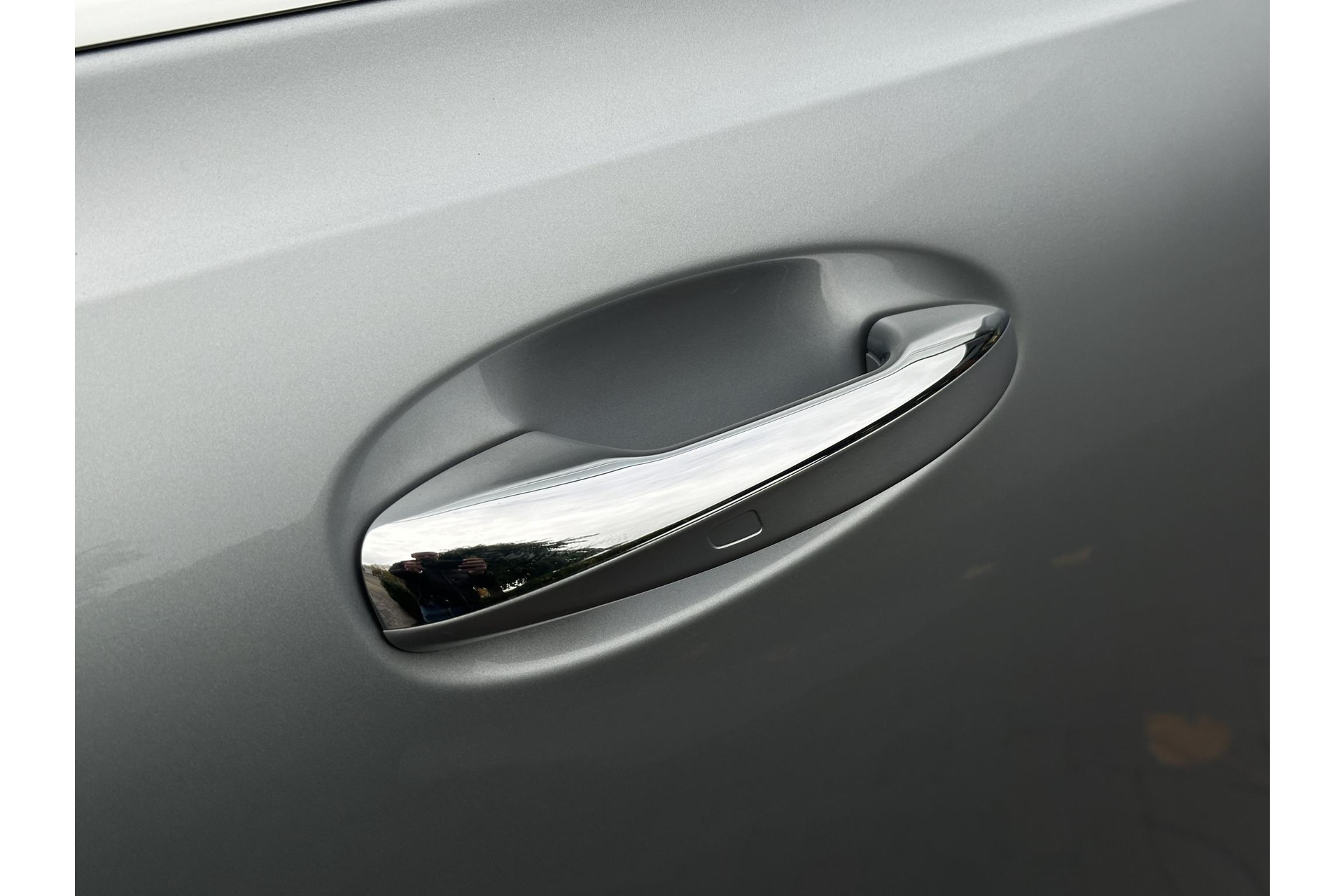 Mercedes-Benz EQB 250+ AMG Line 7p. 71 kWh 2025  38