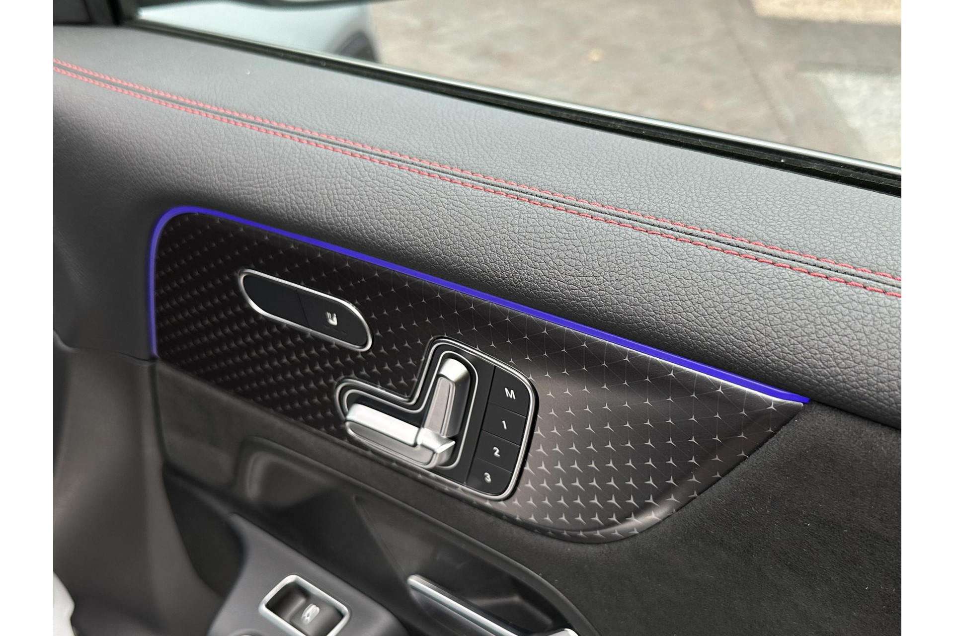 Mercedes-Benz EQB 250+ AMG Line 7p. 71 kWh 2025  40