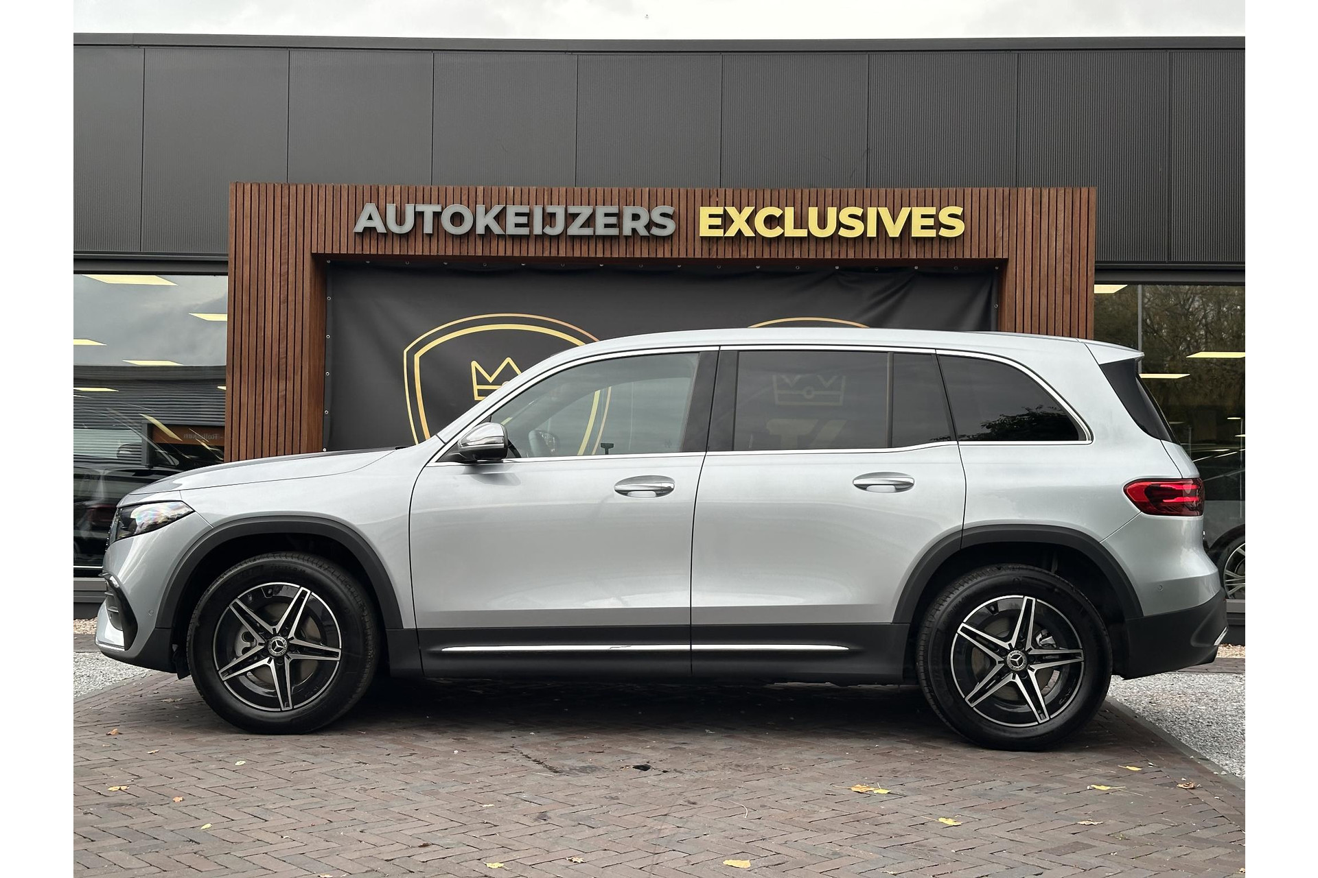 Mercedes-Benz EQB 250+ AMG Line 7p. 71 kWh 2025  5