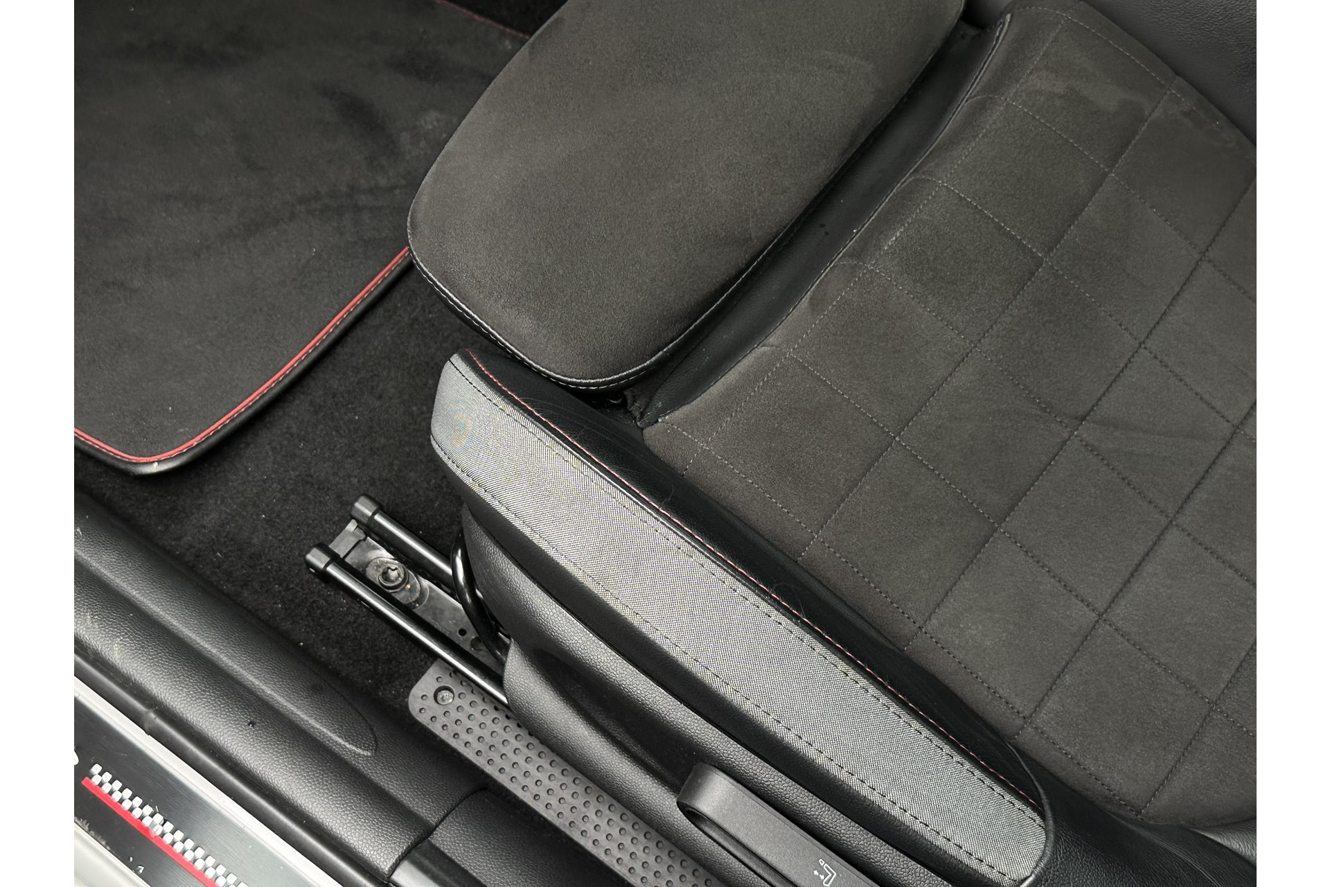 MINI Mini 2.0 Cooper S Rockingham GT Edition 2022  28