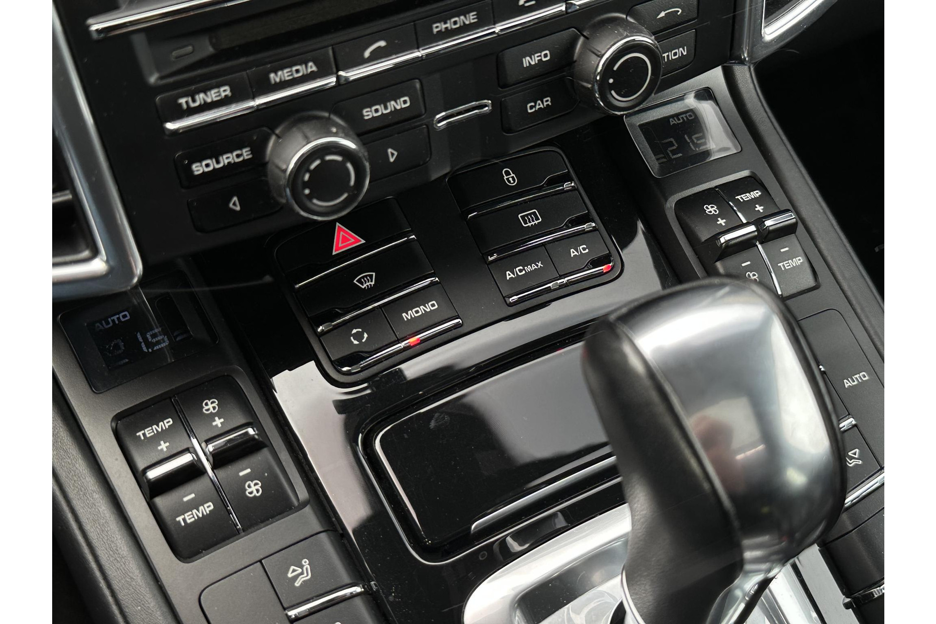 Porsche Cayenne 3.0 D 2012  23