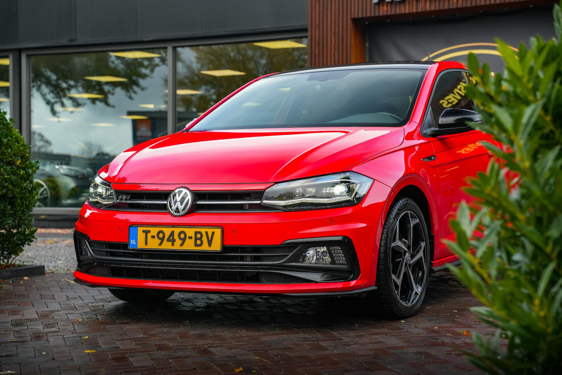 Volkswagen Polo 1.0 TSI Highline Business R 2020 Flash red / zwart dak 12