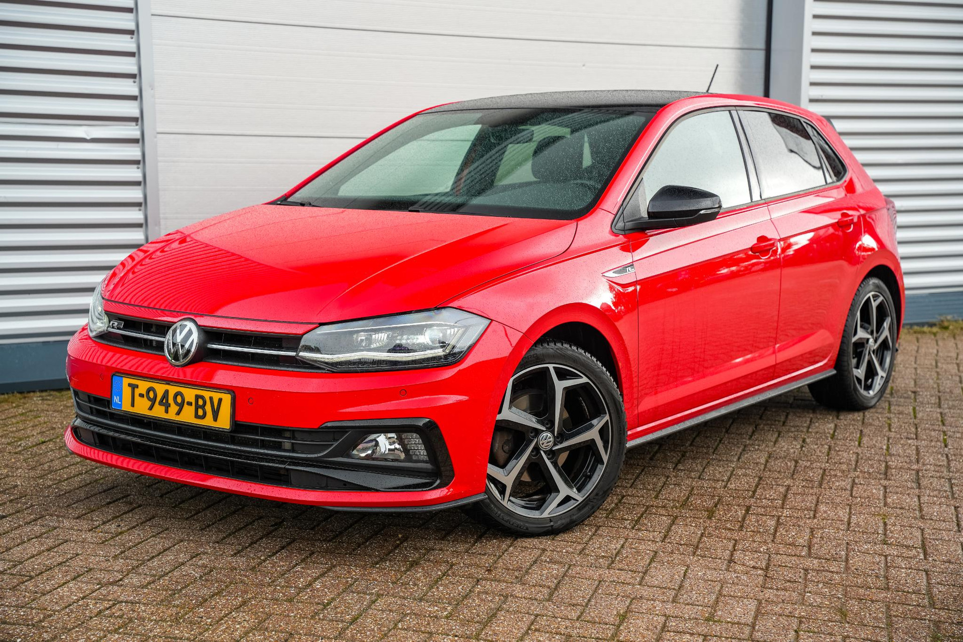 Volkswagen Polo 1.0 TSI Highline Business R 2020 Flash red / zwart dak 30