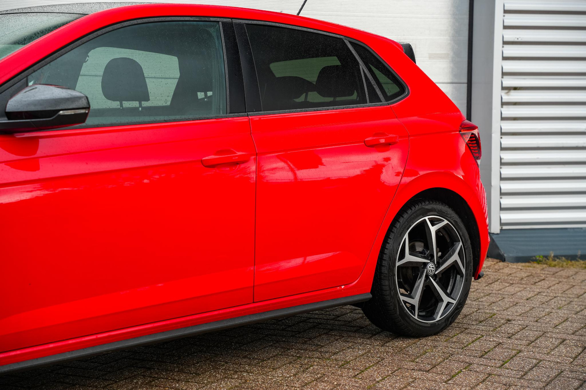 Volkswagen Polo 1.0 TSI Highline Business R 2020 Flash red / zwart dak 32
