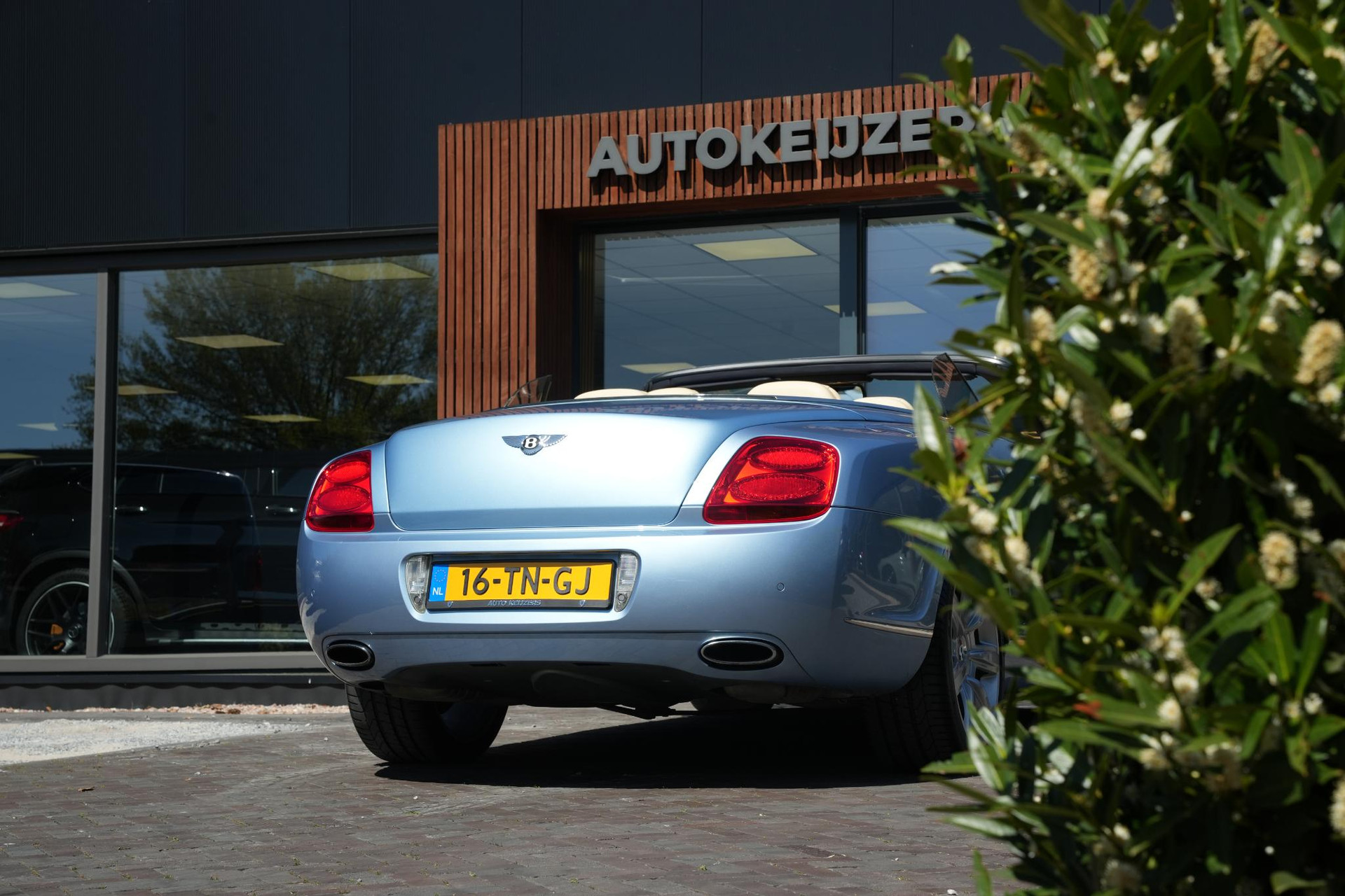 Bentley Continental GTC 6.0 W12 2006  38