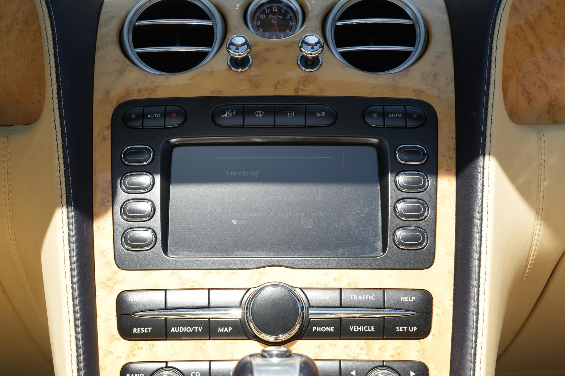Bentley Continental GTC 6.0 W12 2006  46
