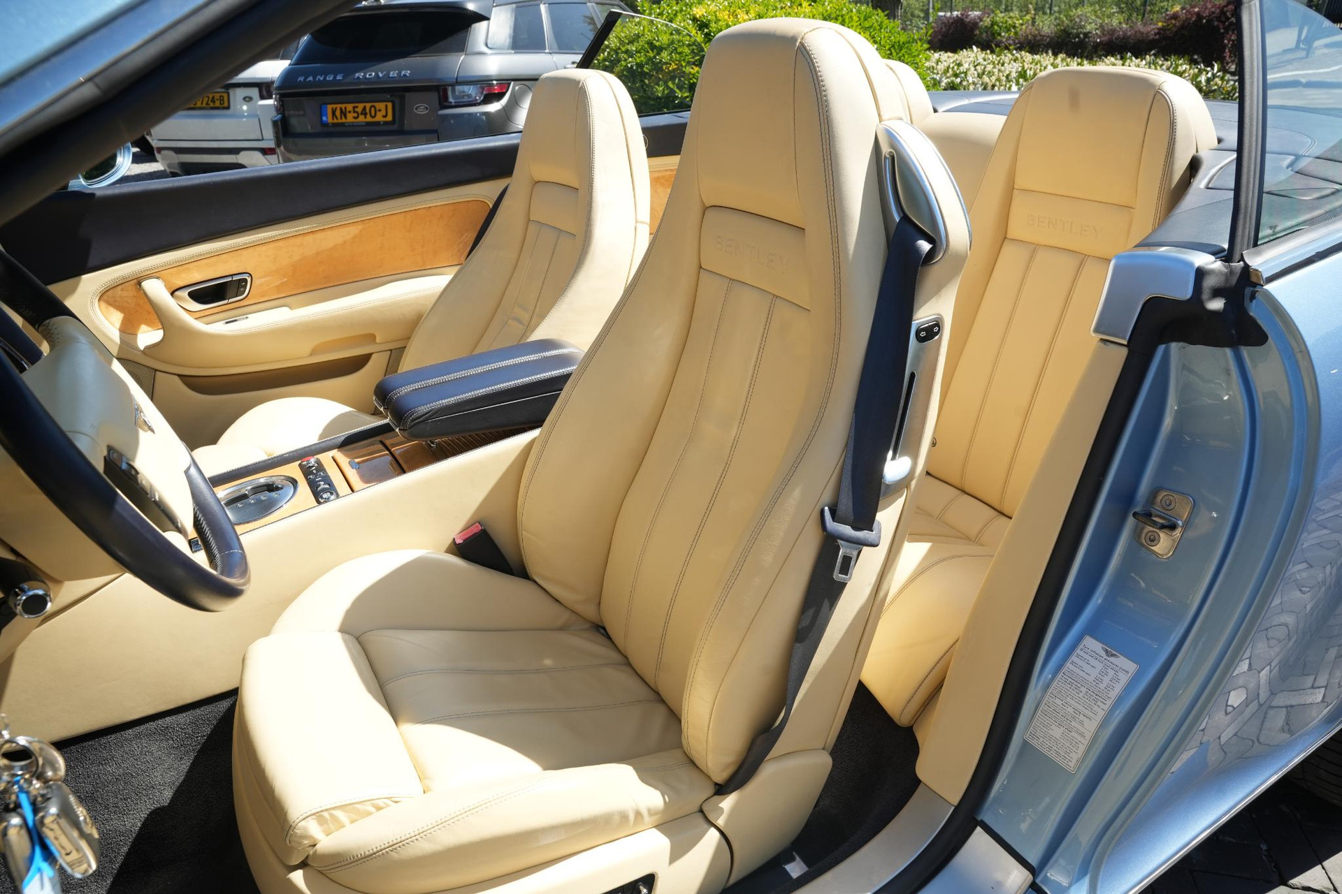 Bentley Continental GTC 6.0 W12 2006  48