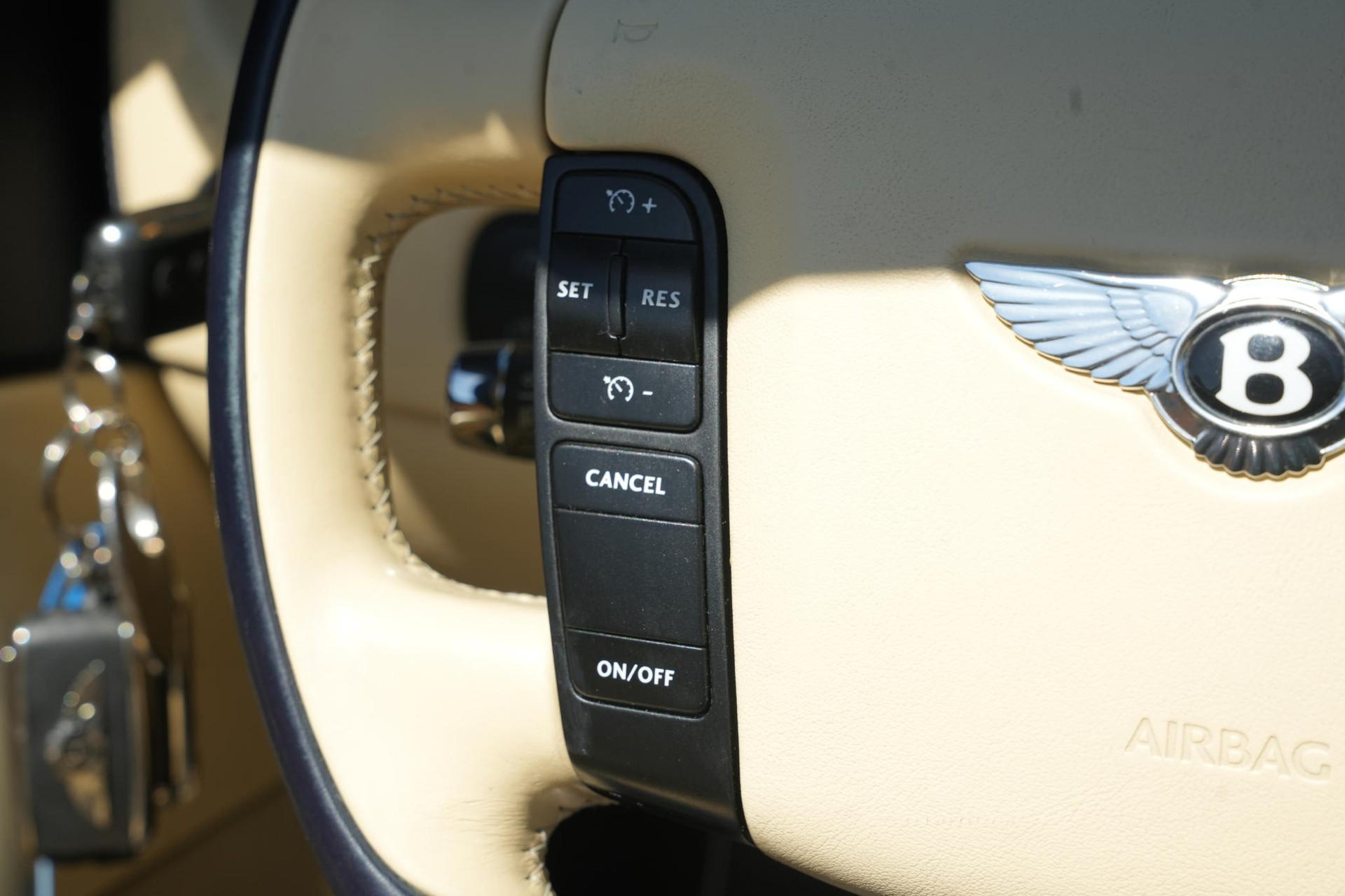 Bentley Continental GTC 6.0 W12 2006  55