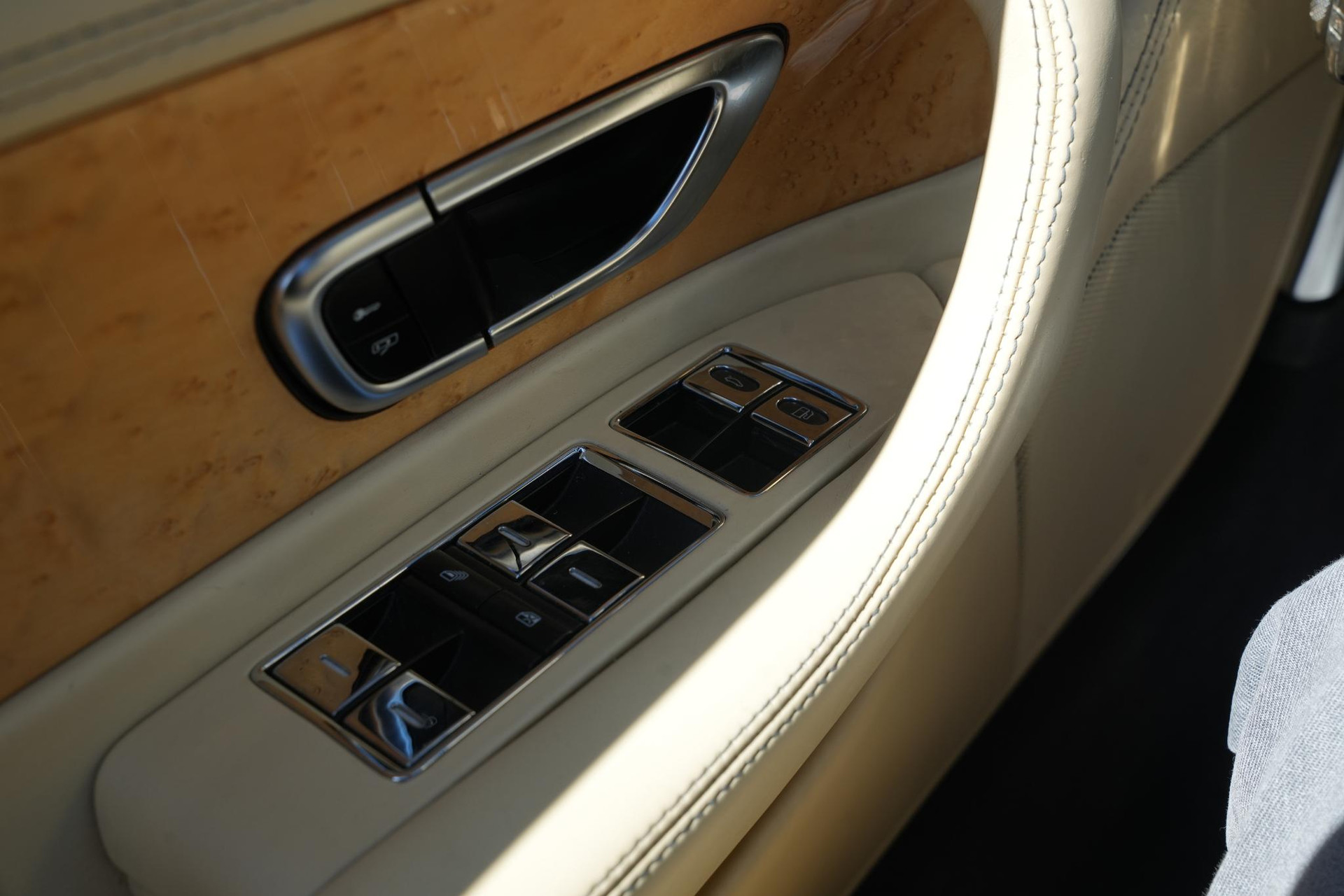 Bentley Continental GTC 6.0 W12 2006  61