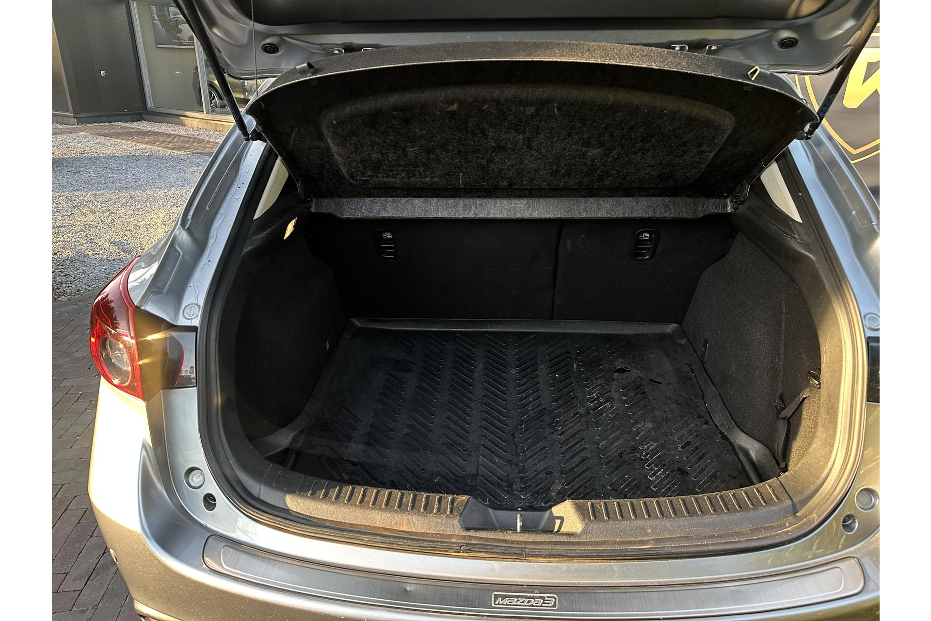 Mazda 3 2.0 TS+ 2014 ALUMINIUM METALLIC (38P) 5