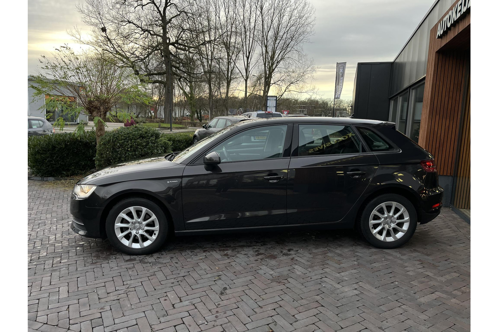 Audi A3 Sportback 1.4 TFSI Attraction Pro Line g-tron 2014 Belugabruin metallic 7