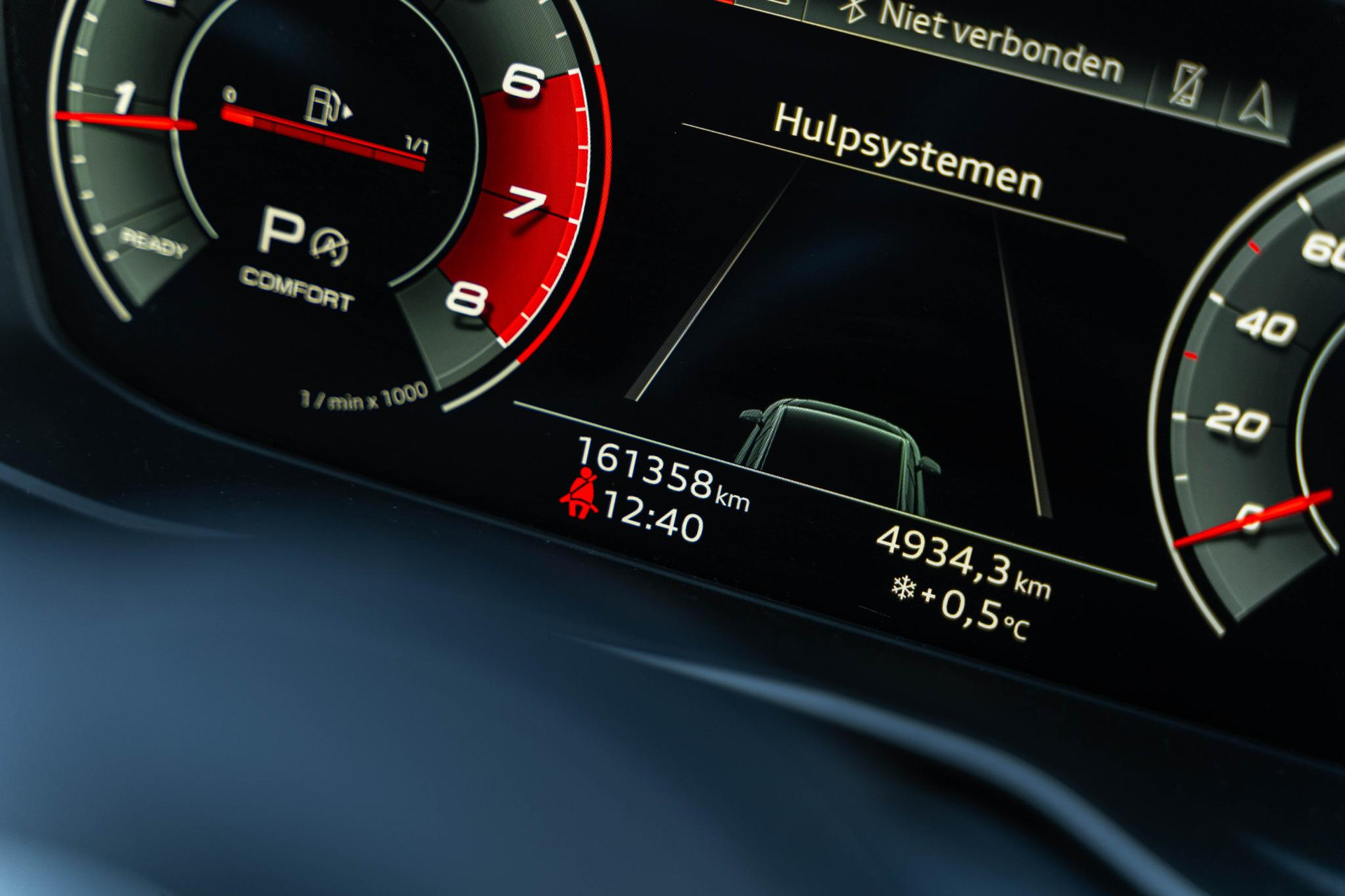 Audi A4 Avant 35 TFSI Business Edition 2020 Manhattangrijs metallic 17