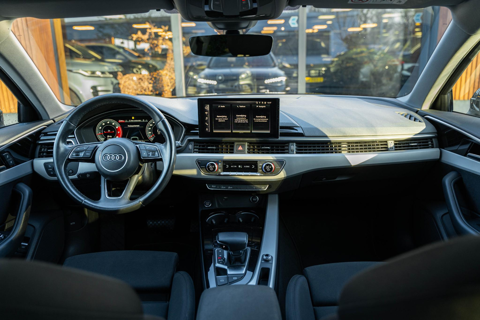 Audi A4 Avant 35 TFSI Business Edition 2020 Manhattangrijs metallic 35