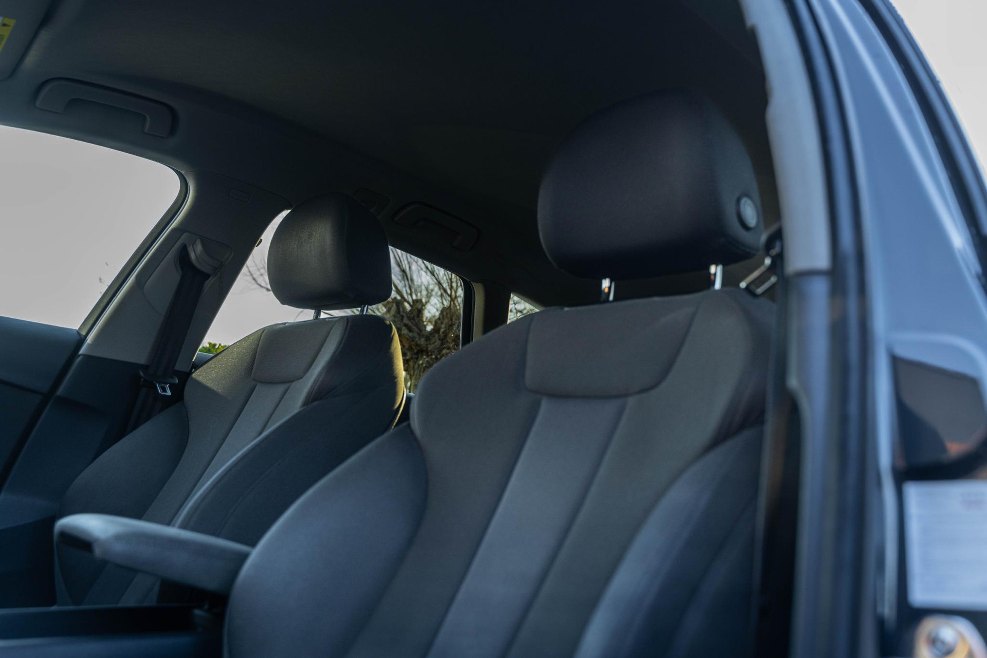 Audi A4 Avant 35 TFSI Business Edition 2020 Manhattangrijs metallic 37