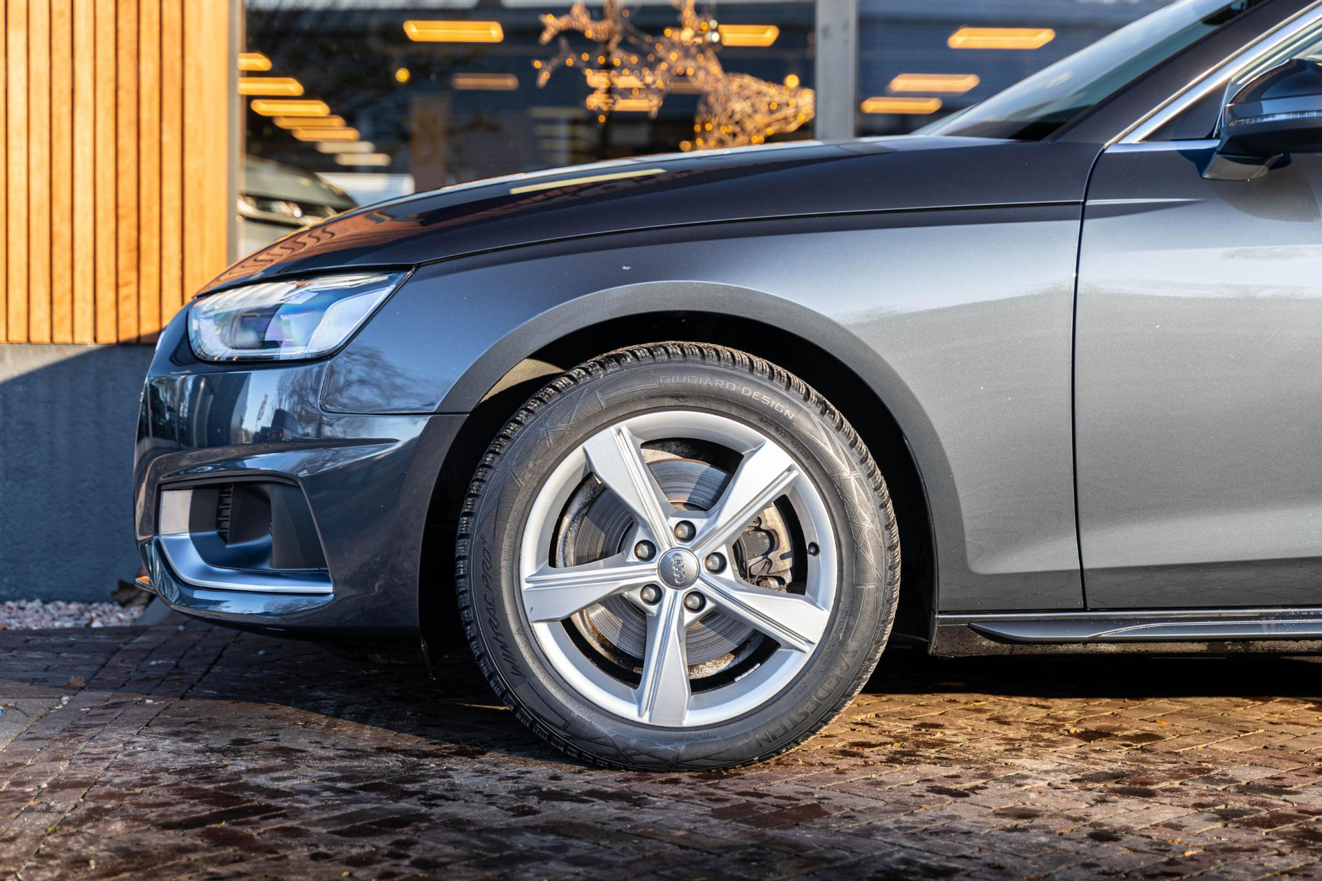 Audi A4 Avant 35 TFSI Business Edition 2020 Manhattangrijs metallic 5