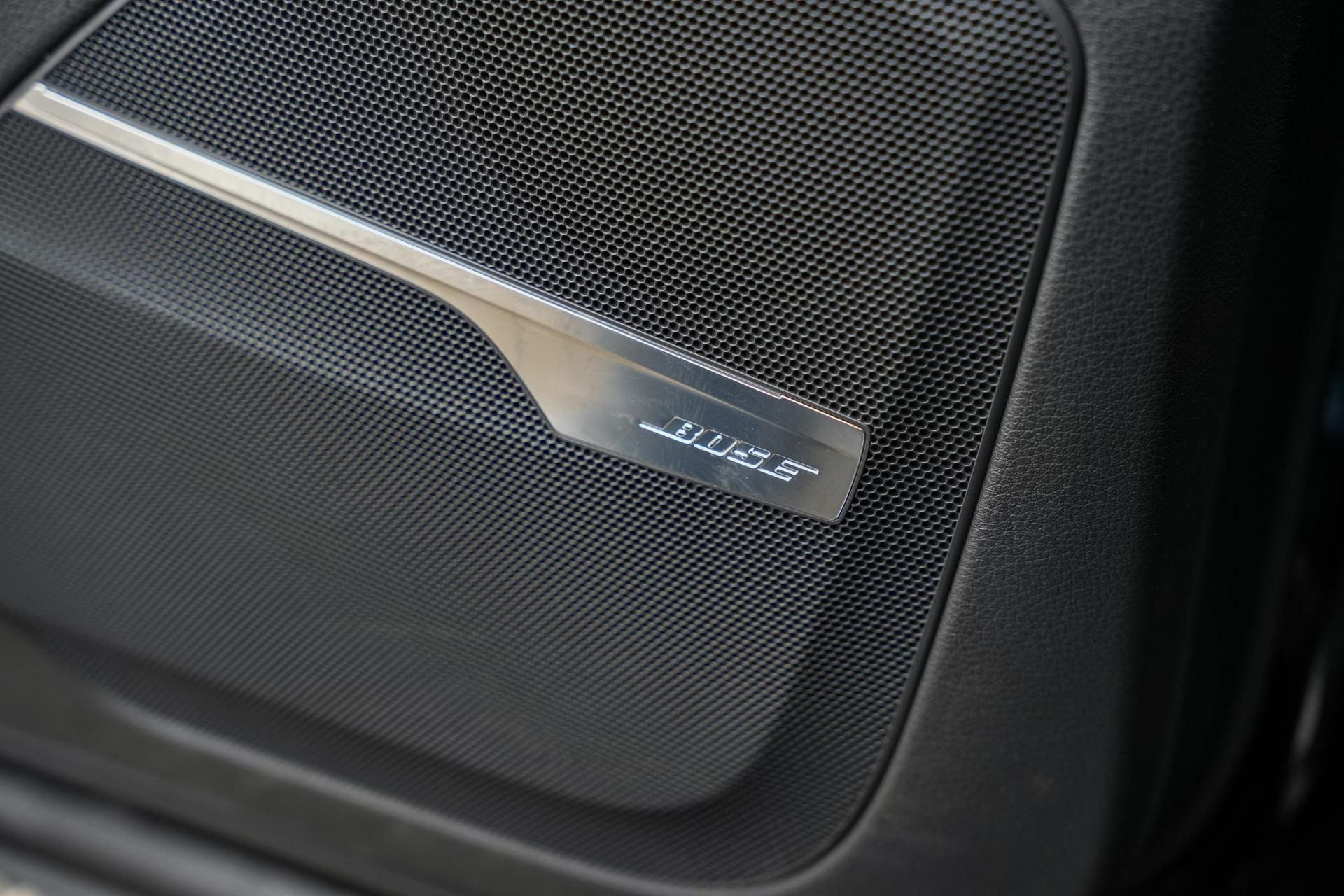 Audi Q7 3.0 TDI e-tron quattro Sport 2016 Orcazwart metallic 28