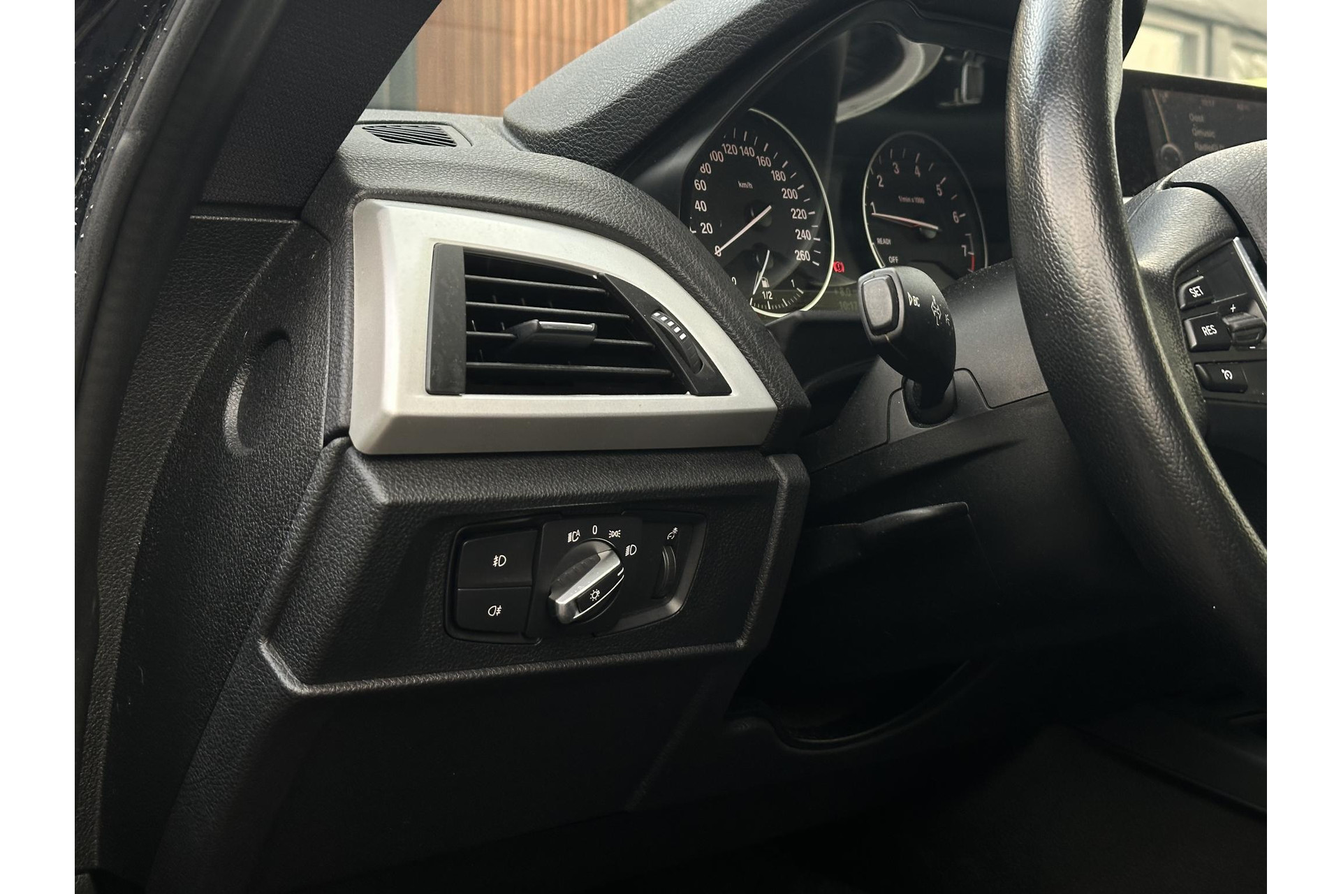 BMW 1-serie 114i Business+ 2013 Saphirschwarz metallic 13