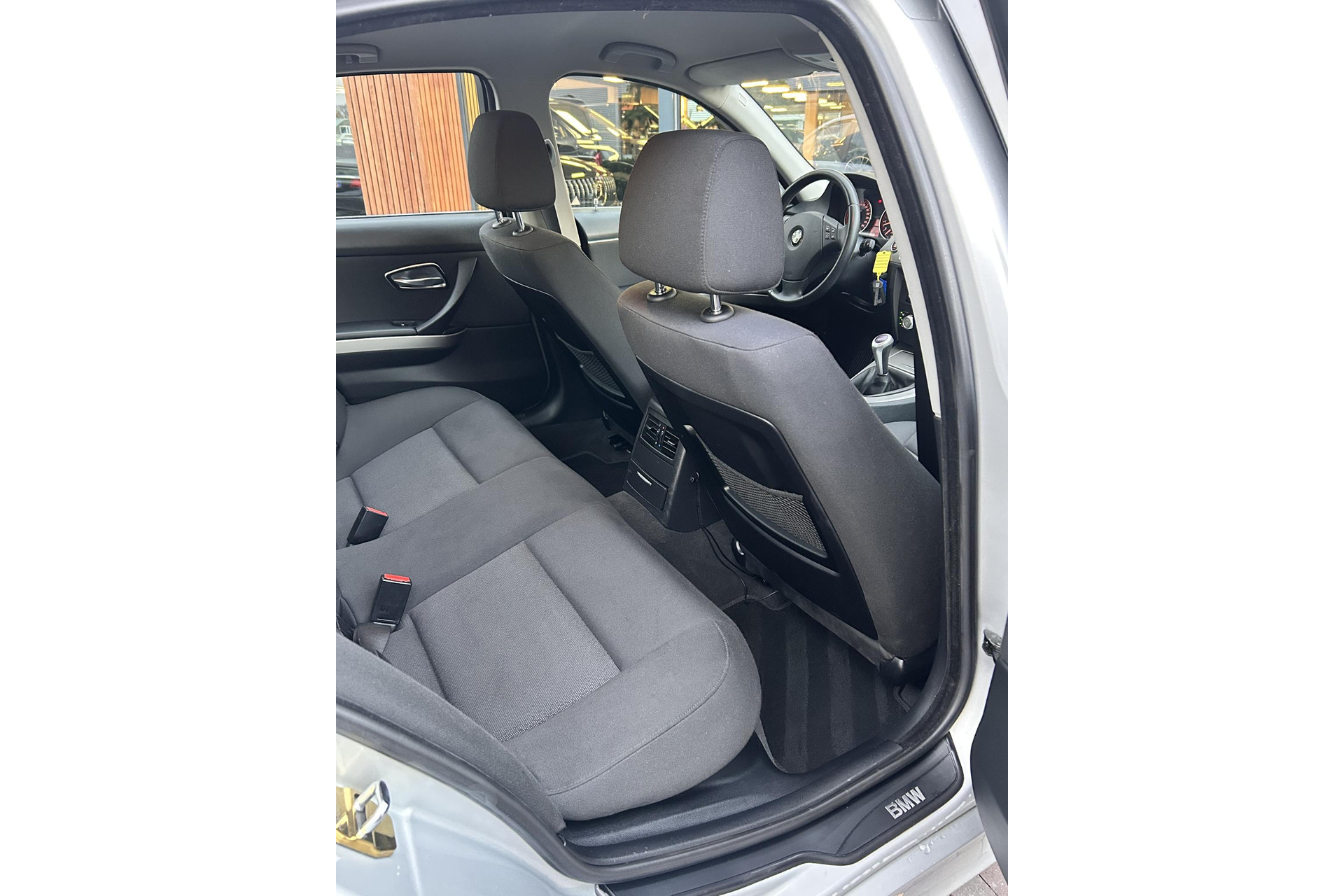 BMW 3-serie 325i Dynamic Executive 2005 Titansilber metallic  24