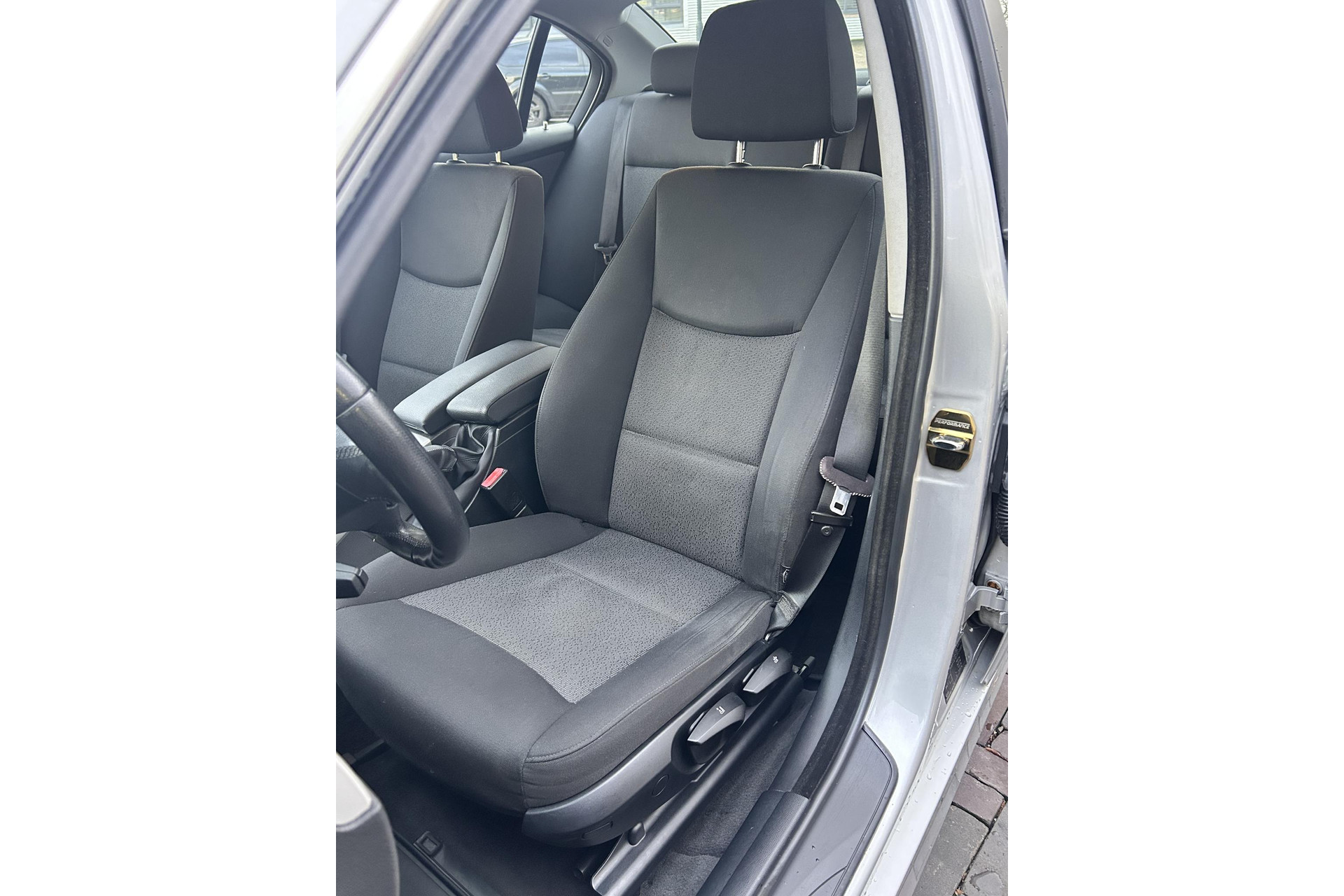 BMW 3-serie 325i Dynamic Executive 2005 Titansilber metallic  8