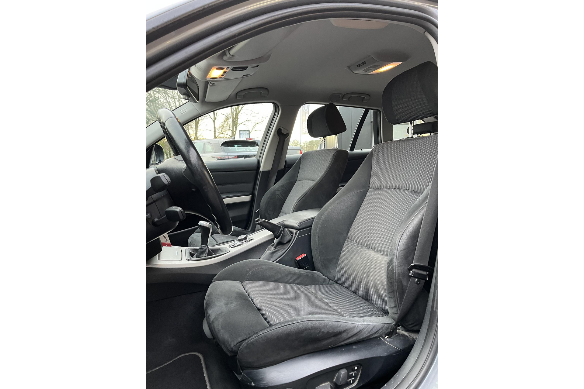 BMW 3 Serie Touring 320d Efficient Dynamics Edition Luxury Line 2011 Spacegrau metallic 11