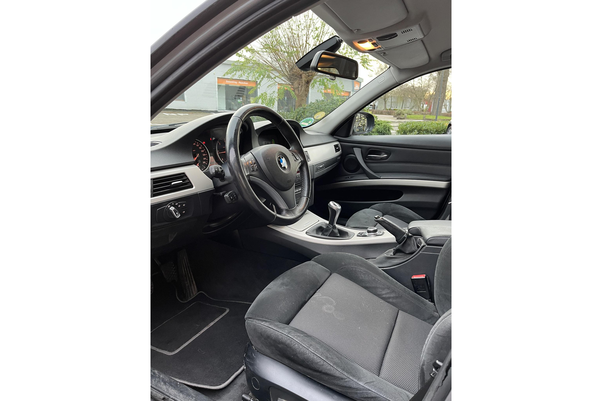 BMW 3 Serie Touring 320d Efficient Dynamics Edition Luxury Line 2011 Spacegrau metallic 12