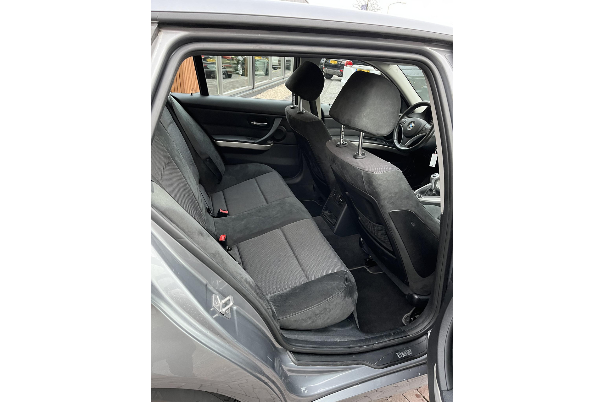 BMW 3 Serie Touring 320d Efficient Dynamics Edition Luxury Line 2011 Spacegrau metallic 14