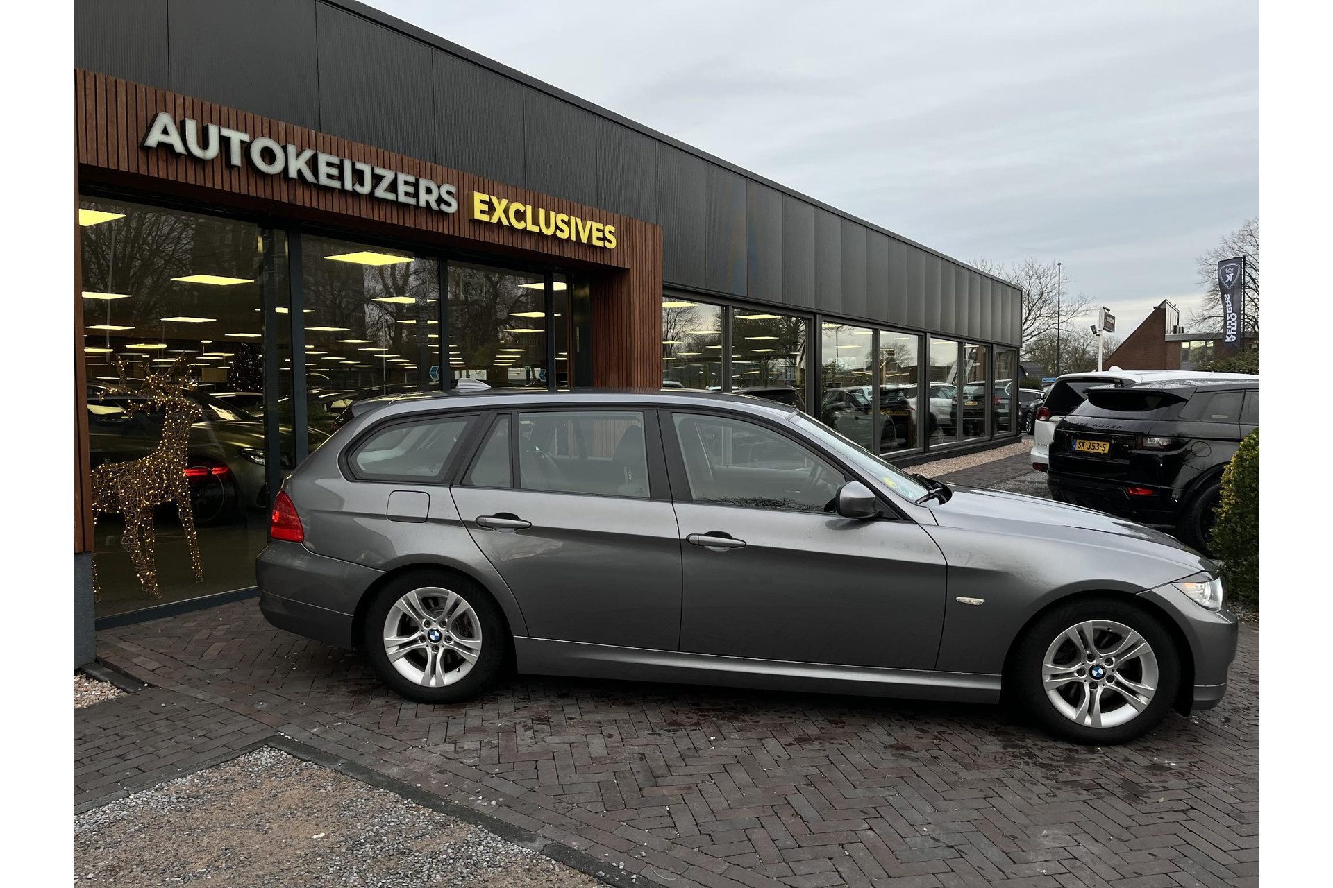 BMW 3 Serie Touring 320d Efficient Dynamics Edition Luxury Line 2011 Spacegrau metallic 17
