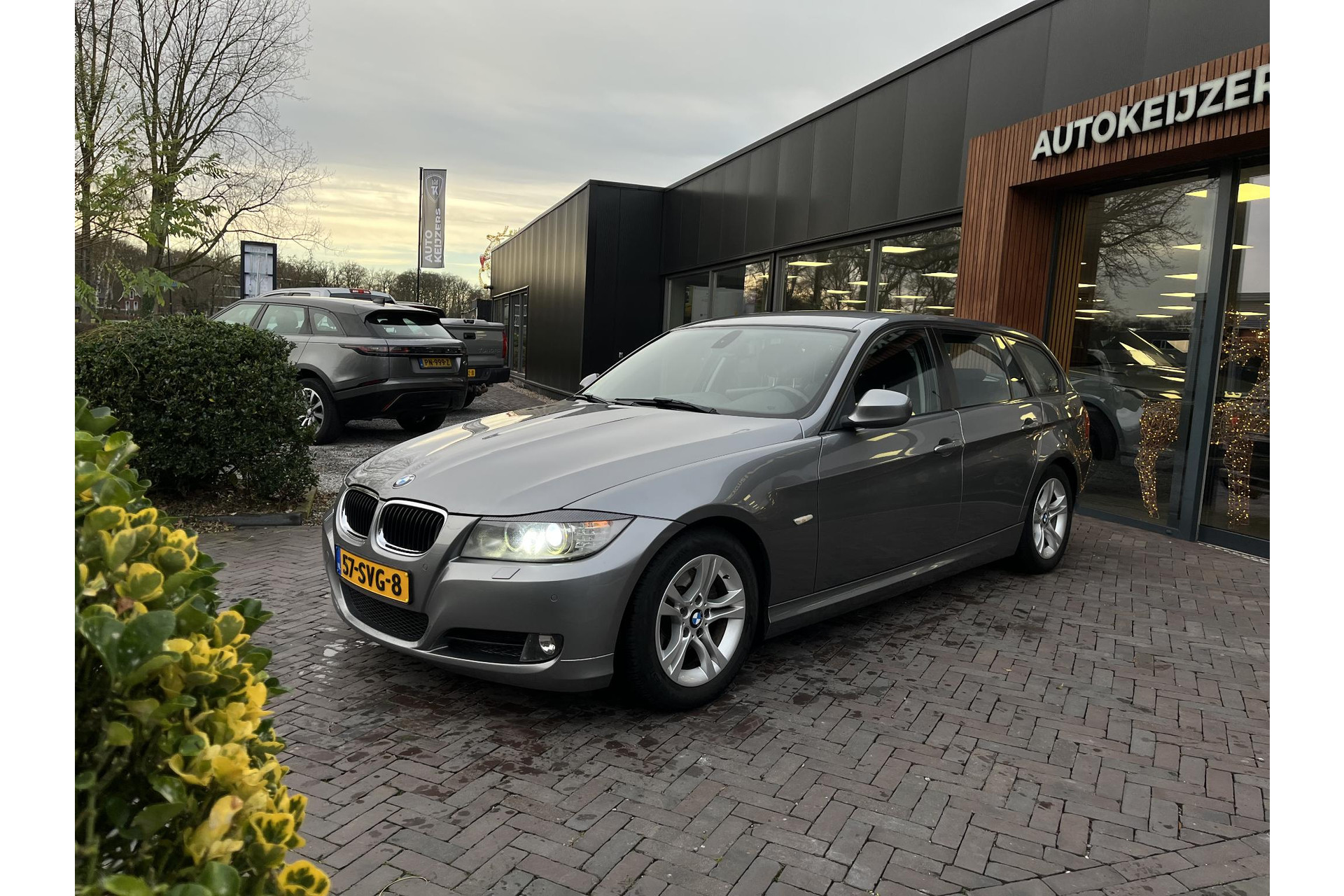 BMW 3 Serie Touring 320d Efficient Dynamics Edition Luxury Line 2011 Spacegrau metallic 5