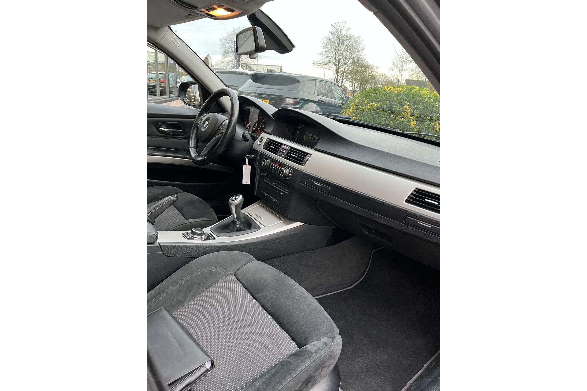 BMW 3 Serie Touring 320d Efficient Dynamics Edition Luxury Line 2011 Spacegrau metallic 8