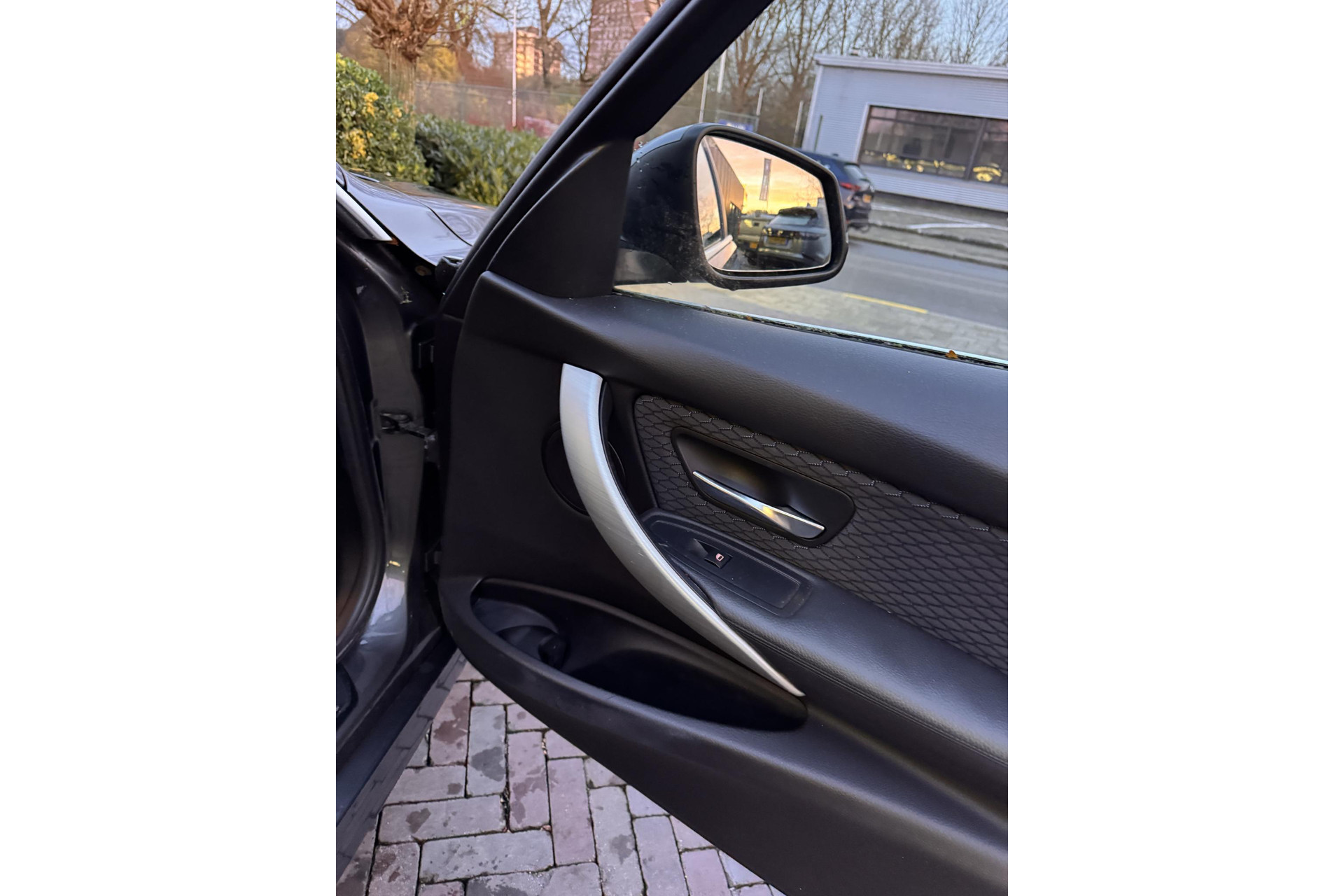 BMW 3 Serie Touring 320i Executive 2015 Mineralgrau metallic 10