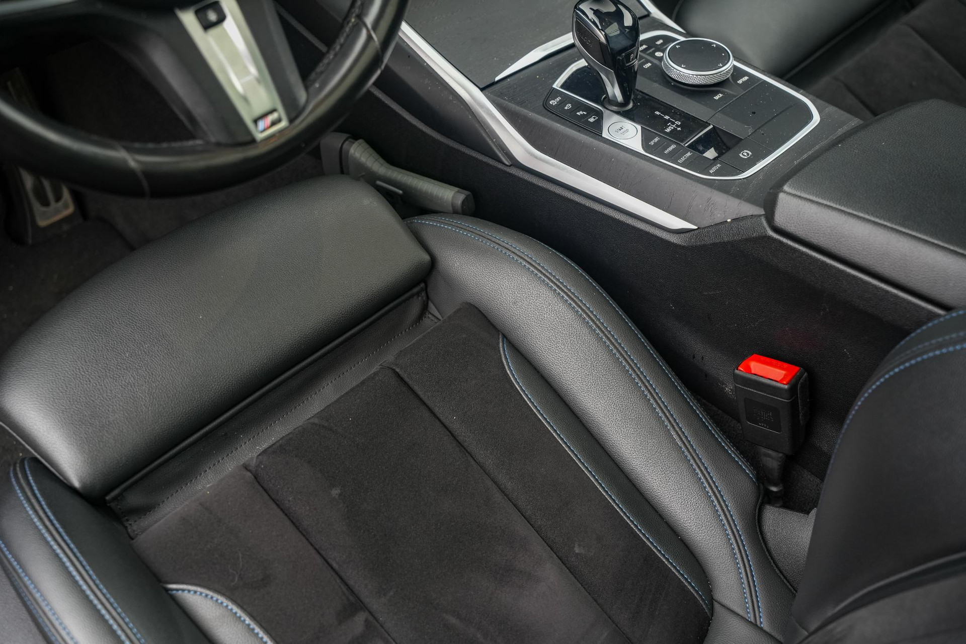 BMW 3 Serie Touring 330e High Executive 2020  31