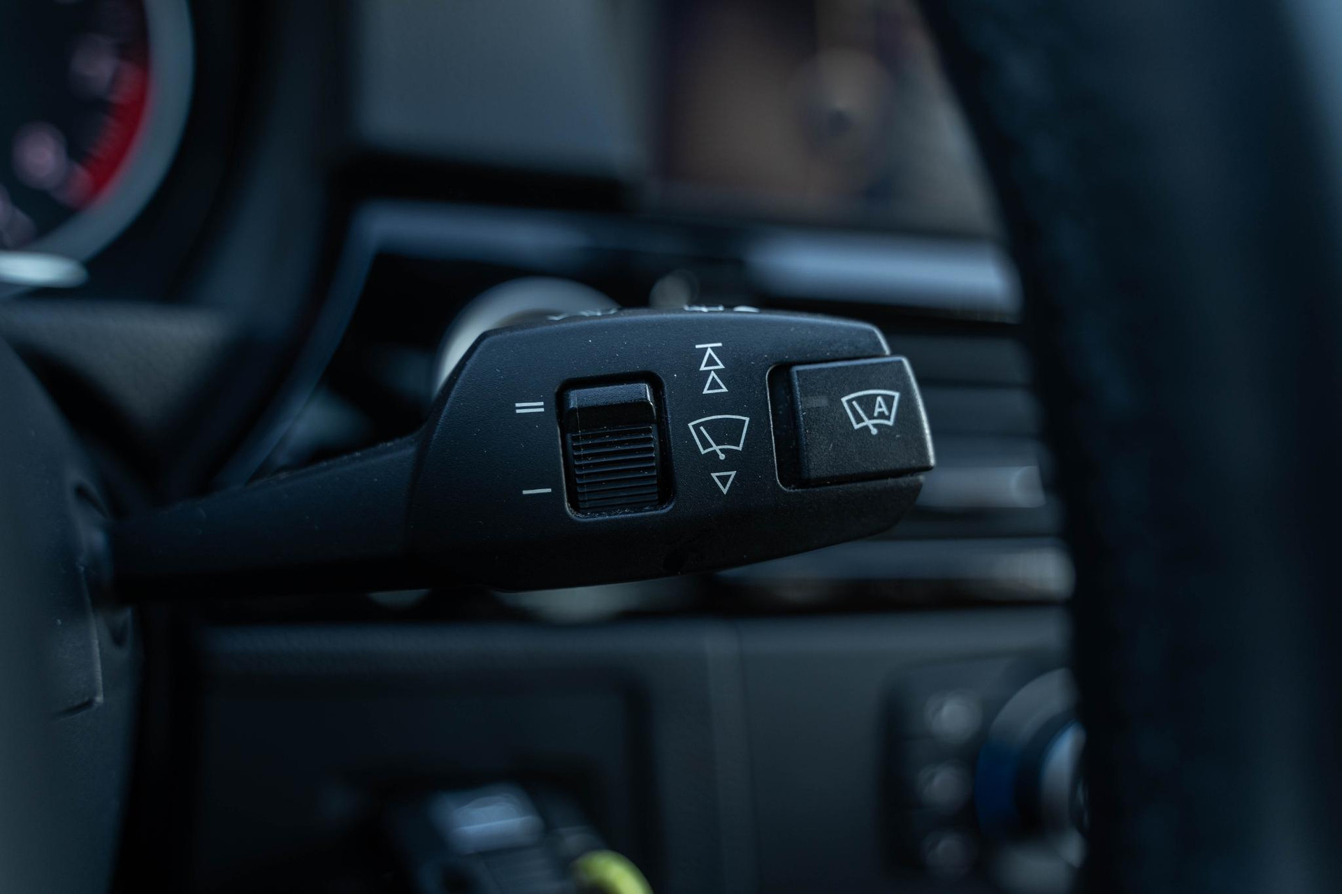 BMW 3 Serie Touring 335xi Luxury Line 2012 Mondstein metallic 16