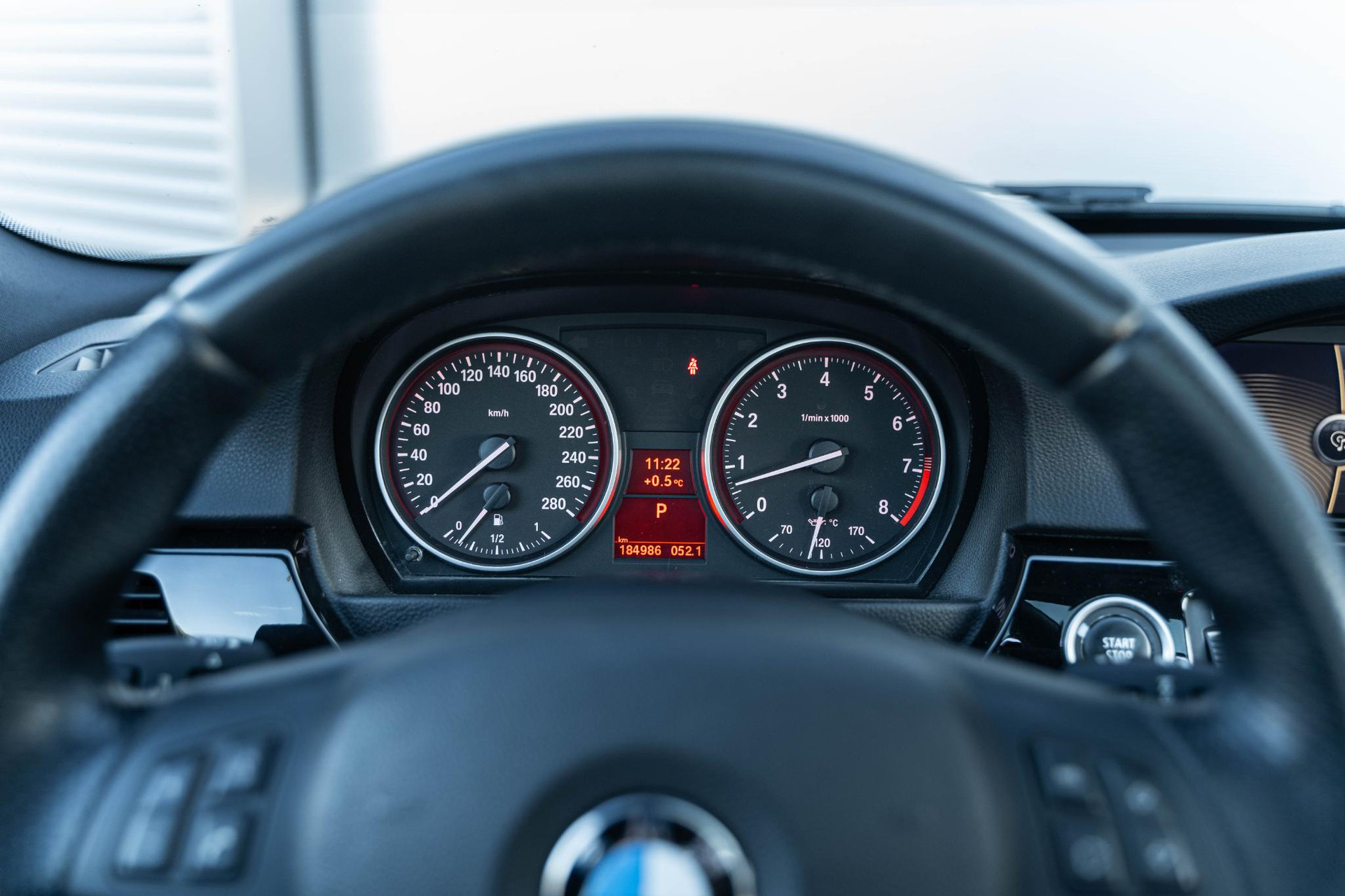 BMW 3 Serie Touring 335xi Luxury Line 2012 Mondstein metallic 20