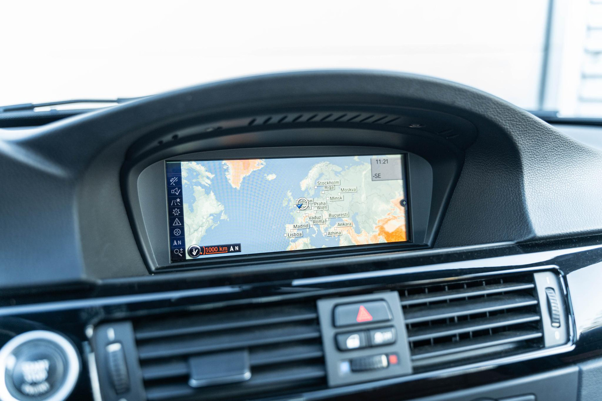 BMW 3 Serie Touring 335xi Luxury Line 2012 Mondstein metallic 24